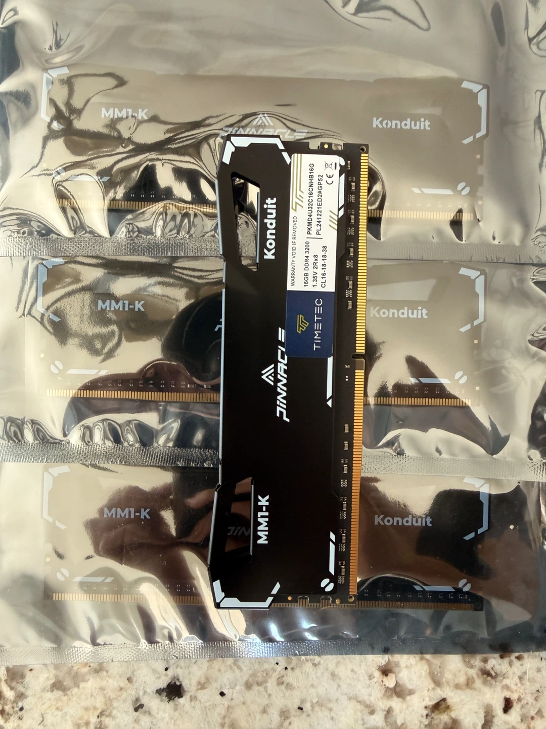 Pinnacle Kondult 64GB(4x16GB) DDR4 3200MHz CL16 RAM - photo 2