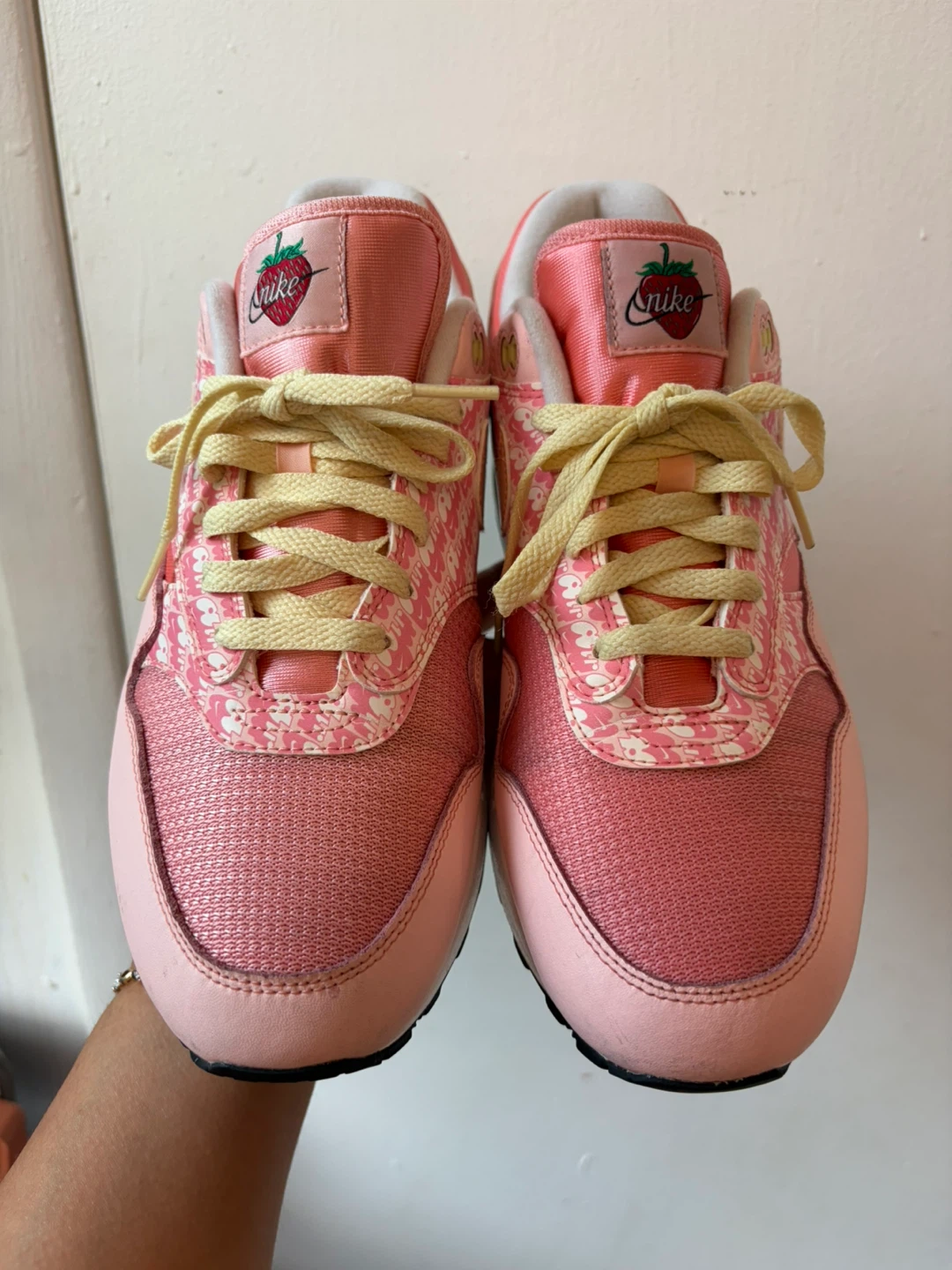 Nike Air Max 1 Premium strawberry lemonade size 10