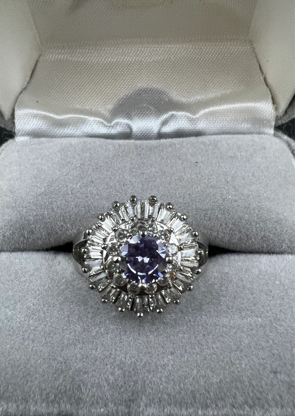 Vintage-Style Statement Ring
