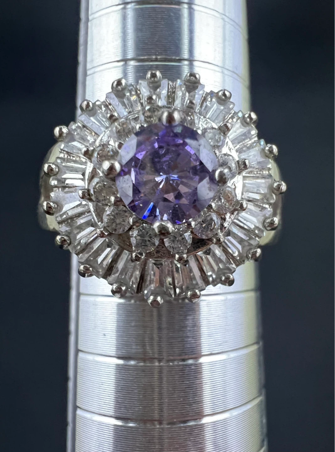Vintage-Style Statement Ring - photo 3