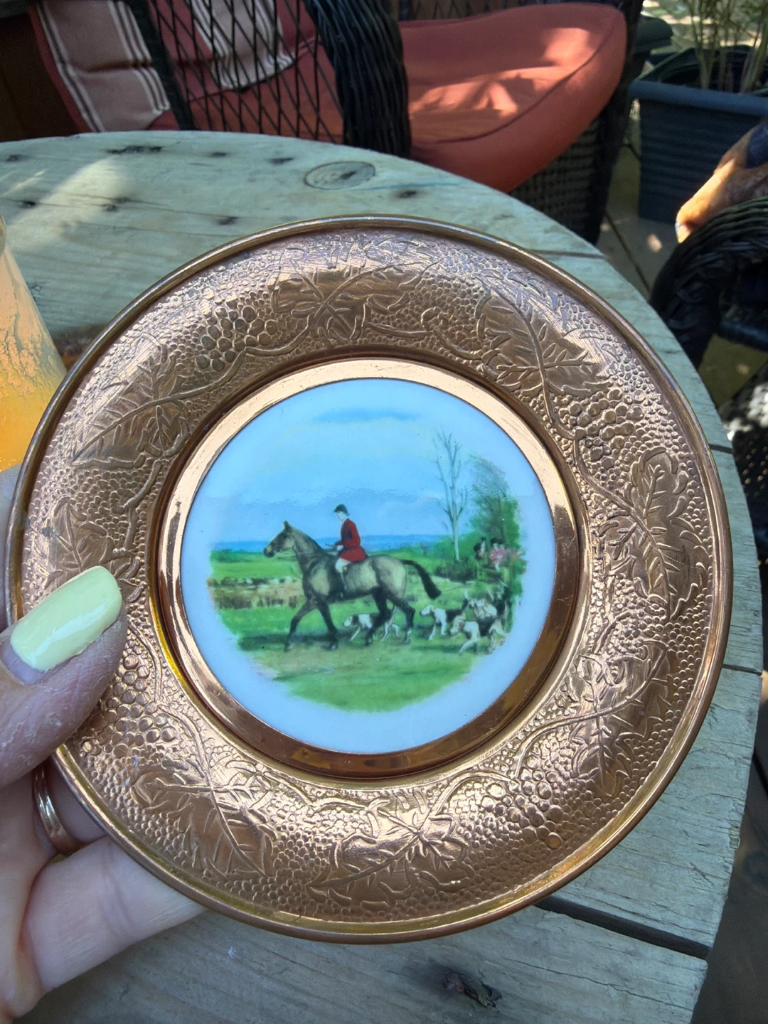 Vintage Copper Plate with Horse and Hounds Scene - photo 3