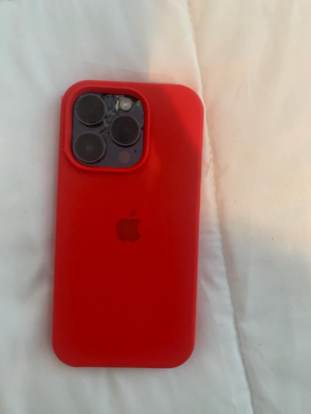iPhone 14 Pro - photo 3
