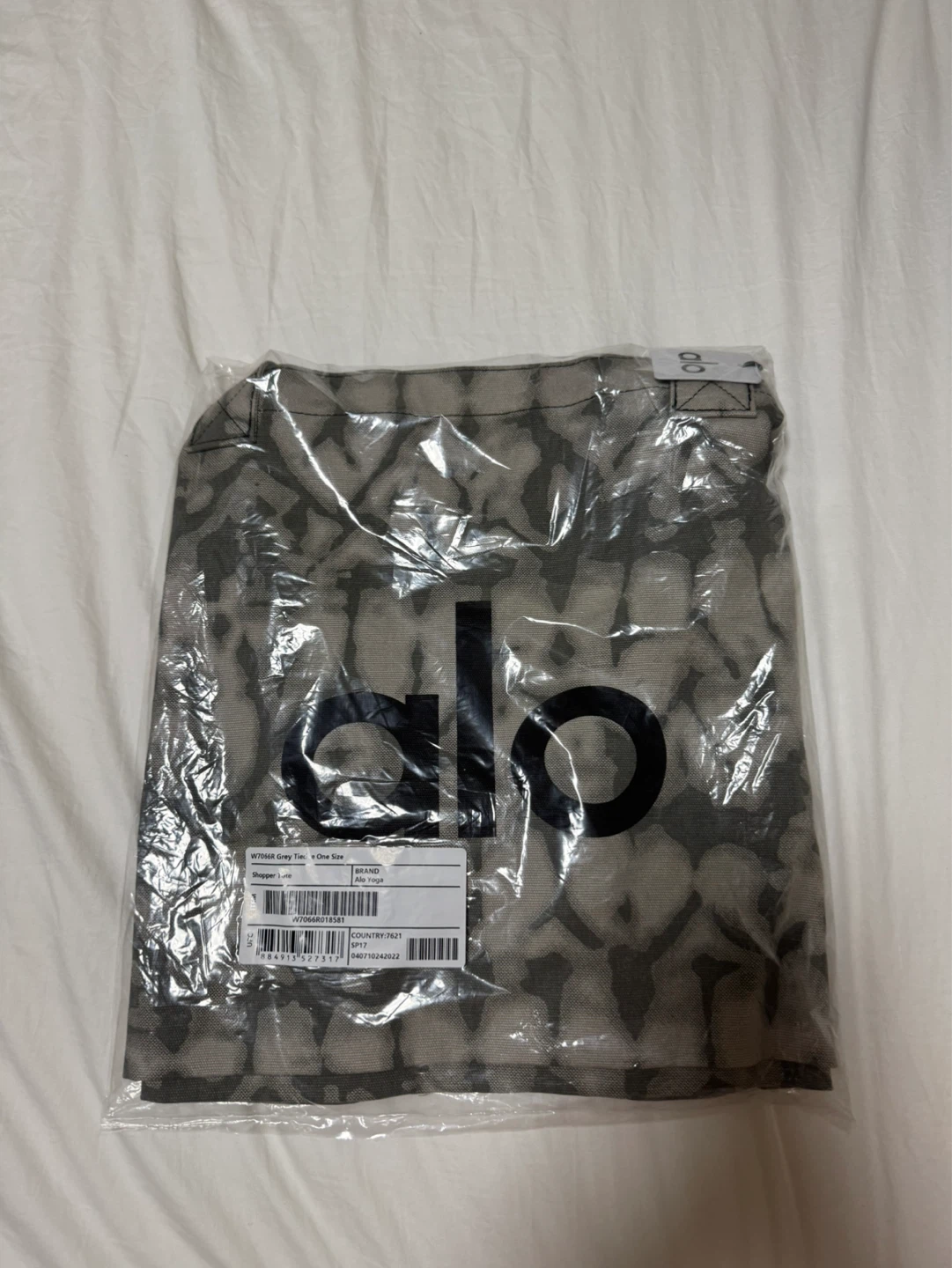 Brand New ALO Yoga Bag - photo 2