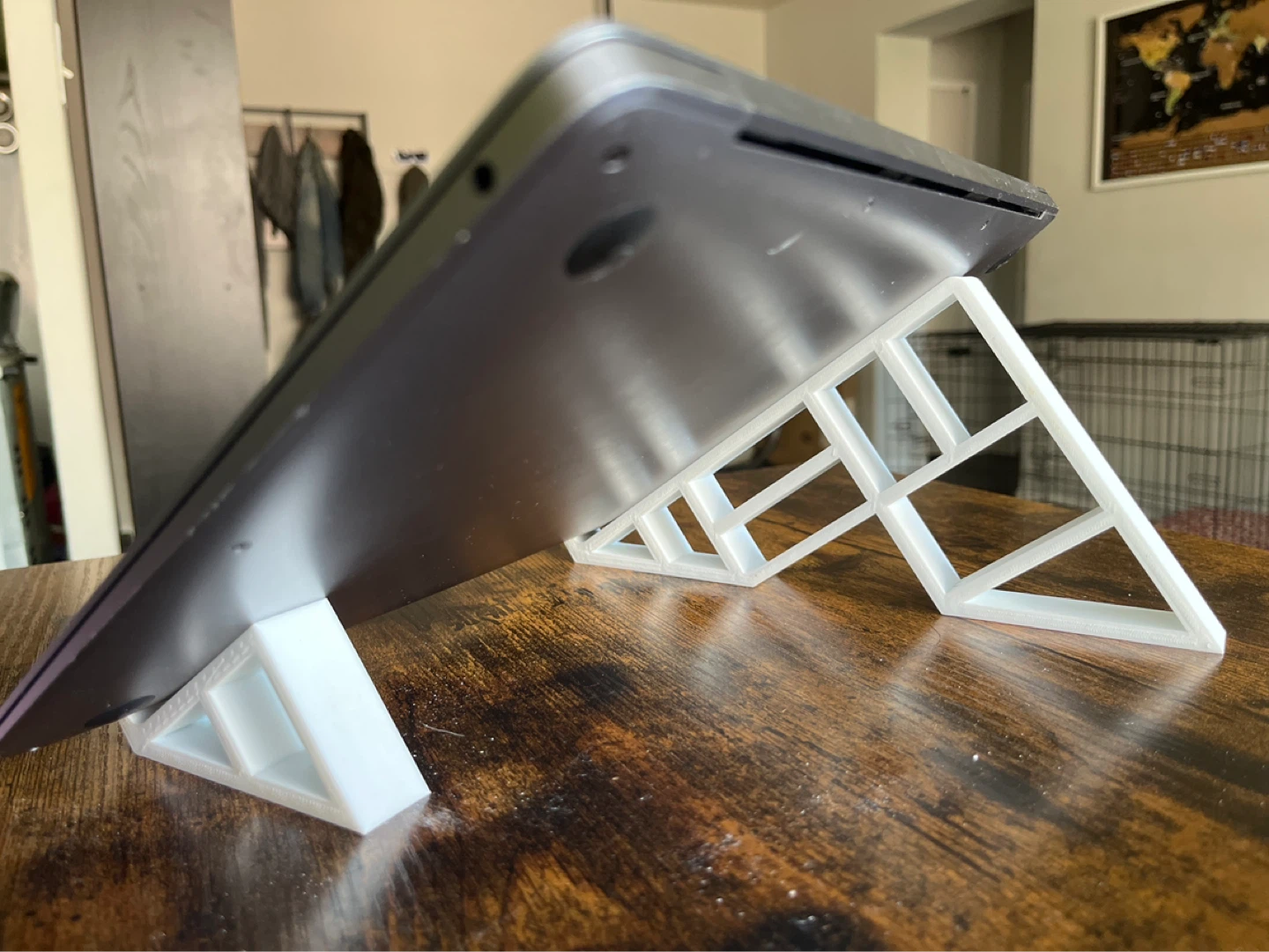 White Laptop Stand - photo 2
