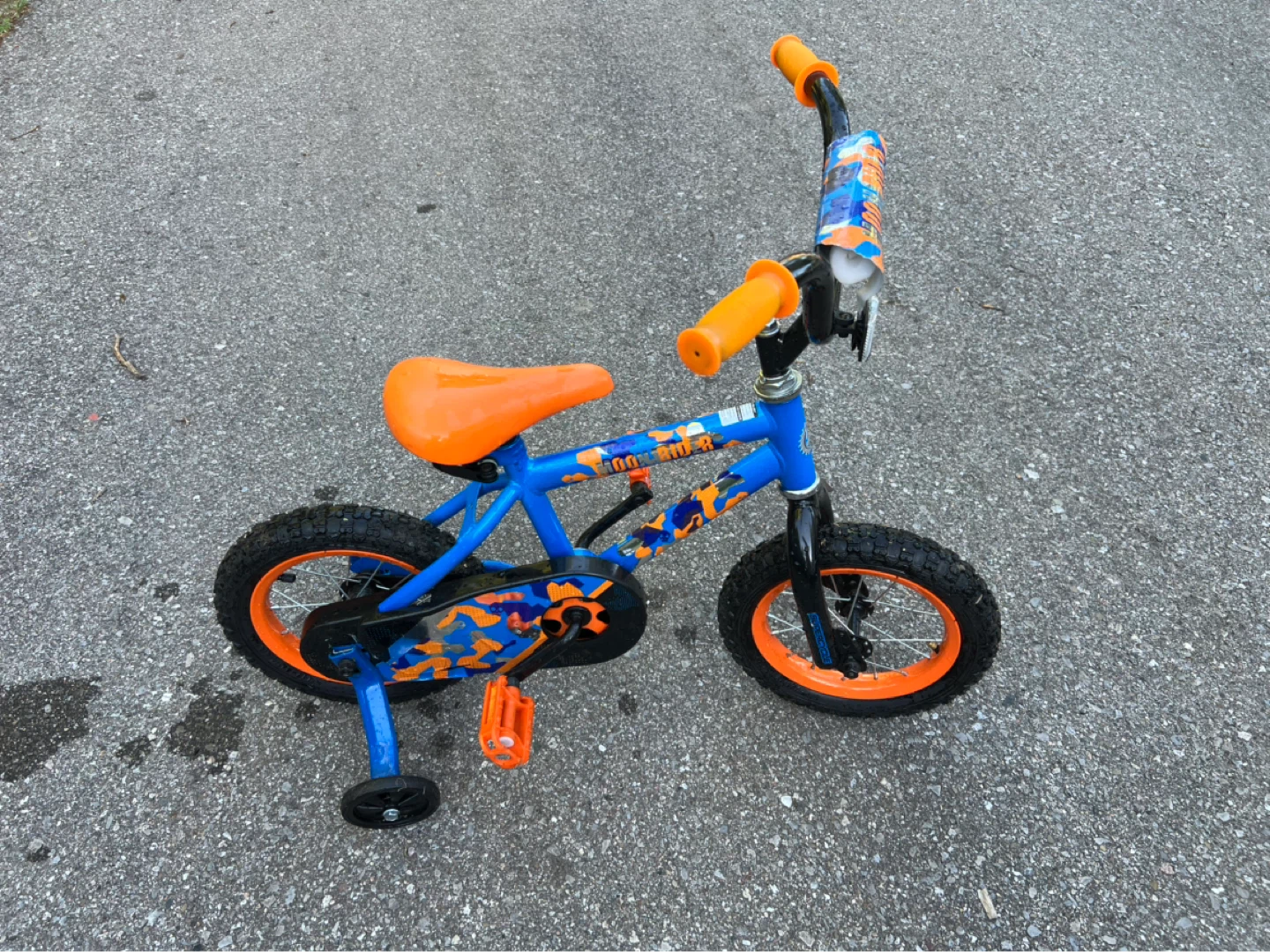 Bike, 12” tires and Removable Training Wheels