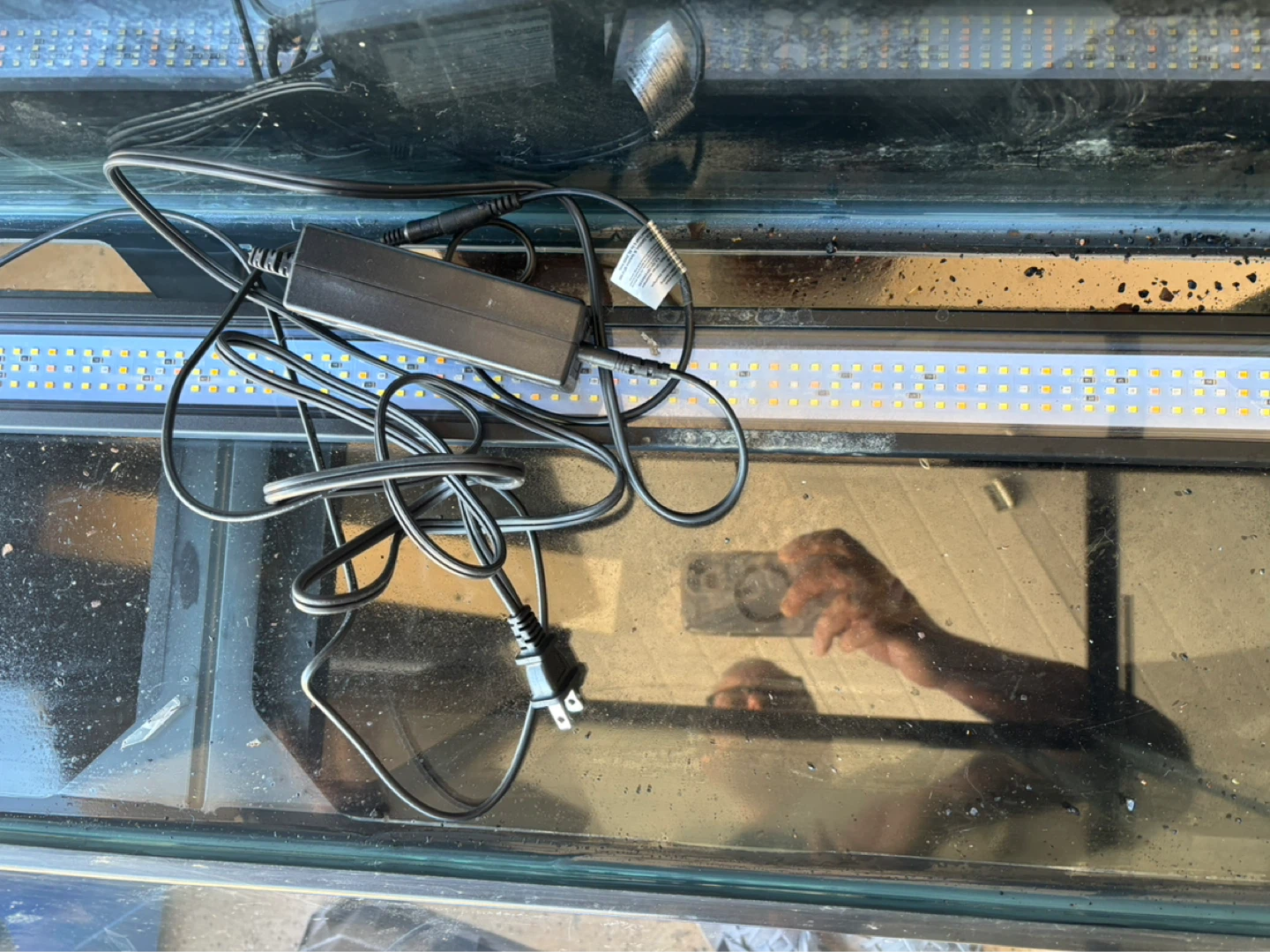 55g aquarium with stand and supplies - photo 2