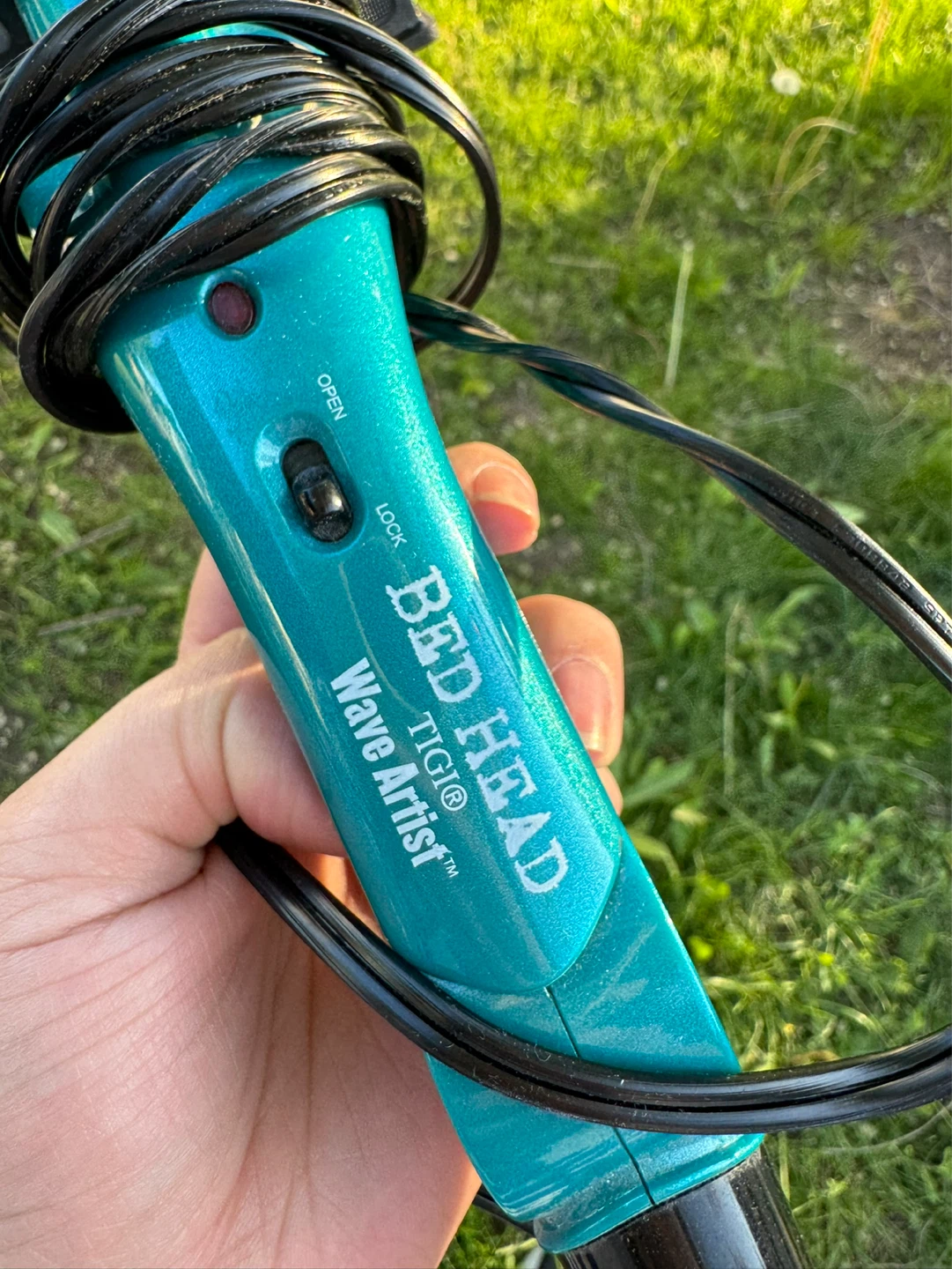 Bed Head TIGI Wave Artist Hair Waver Iron - photo 2