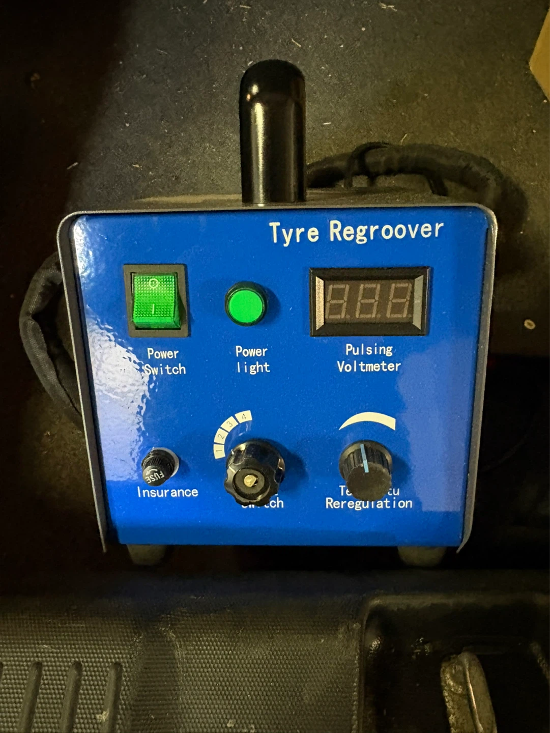 Tyre Regroover Machine
