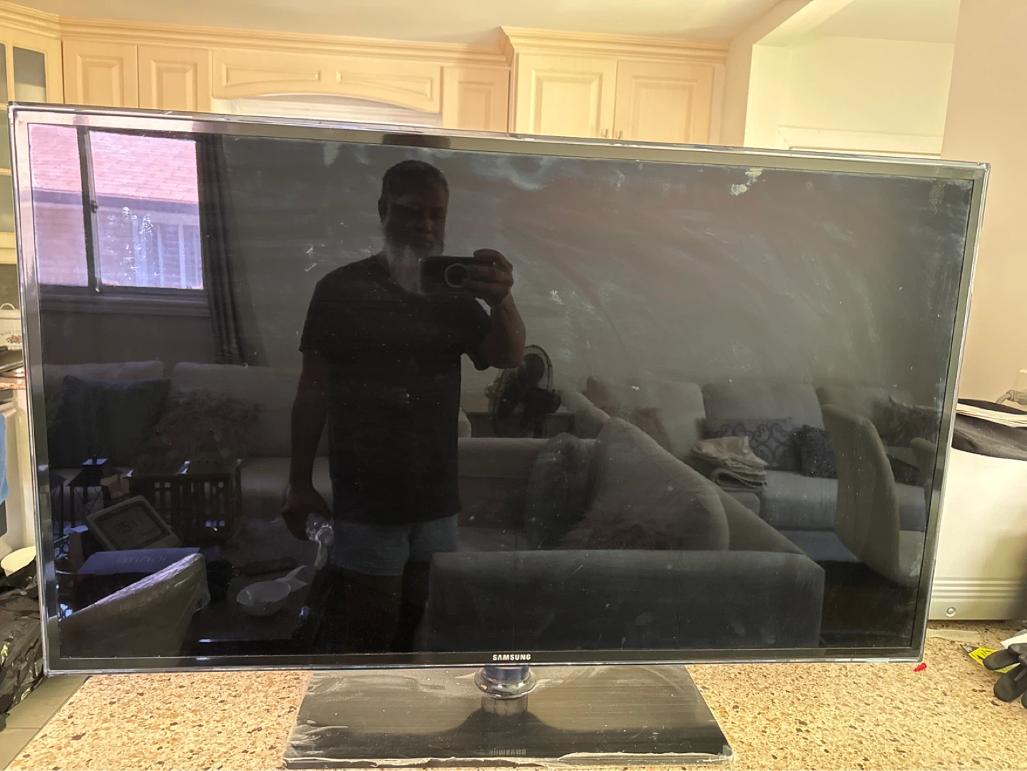 Samsung 46” Television - photo 3