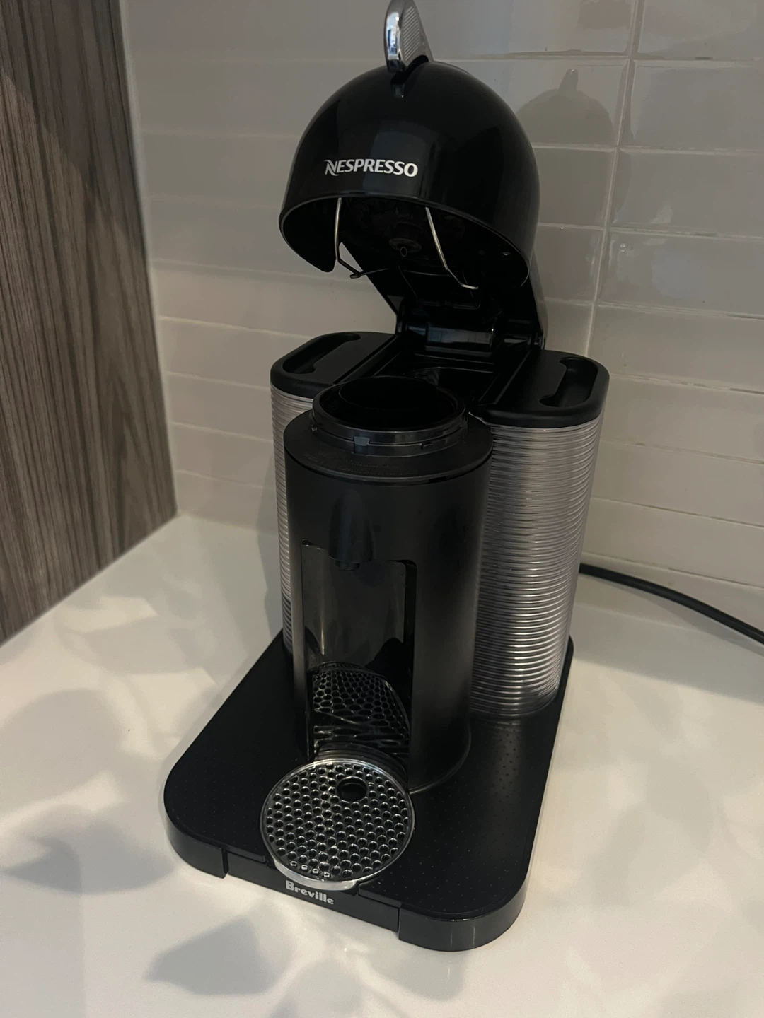 Nespresso VertuoPlus Coffee Machine - photo 3