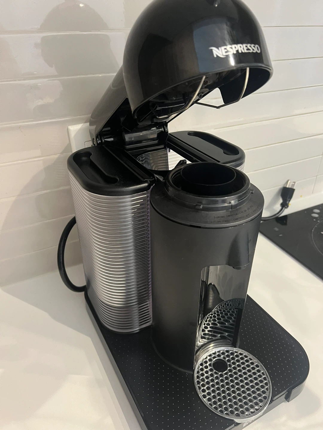 Nespresso VertuoPlus Coffee Machine - photo 5