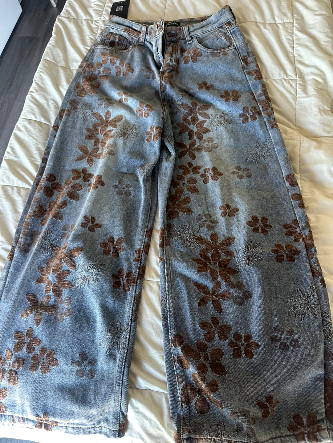 JIN.BKK Wide Leg Jeans