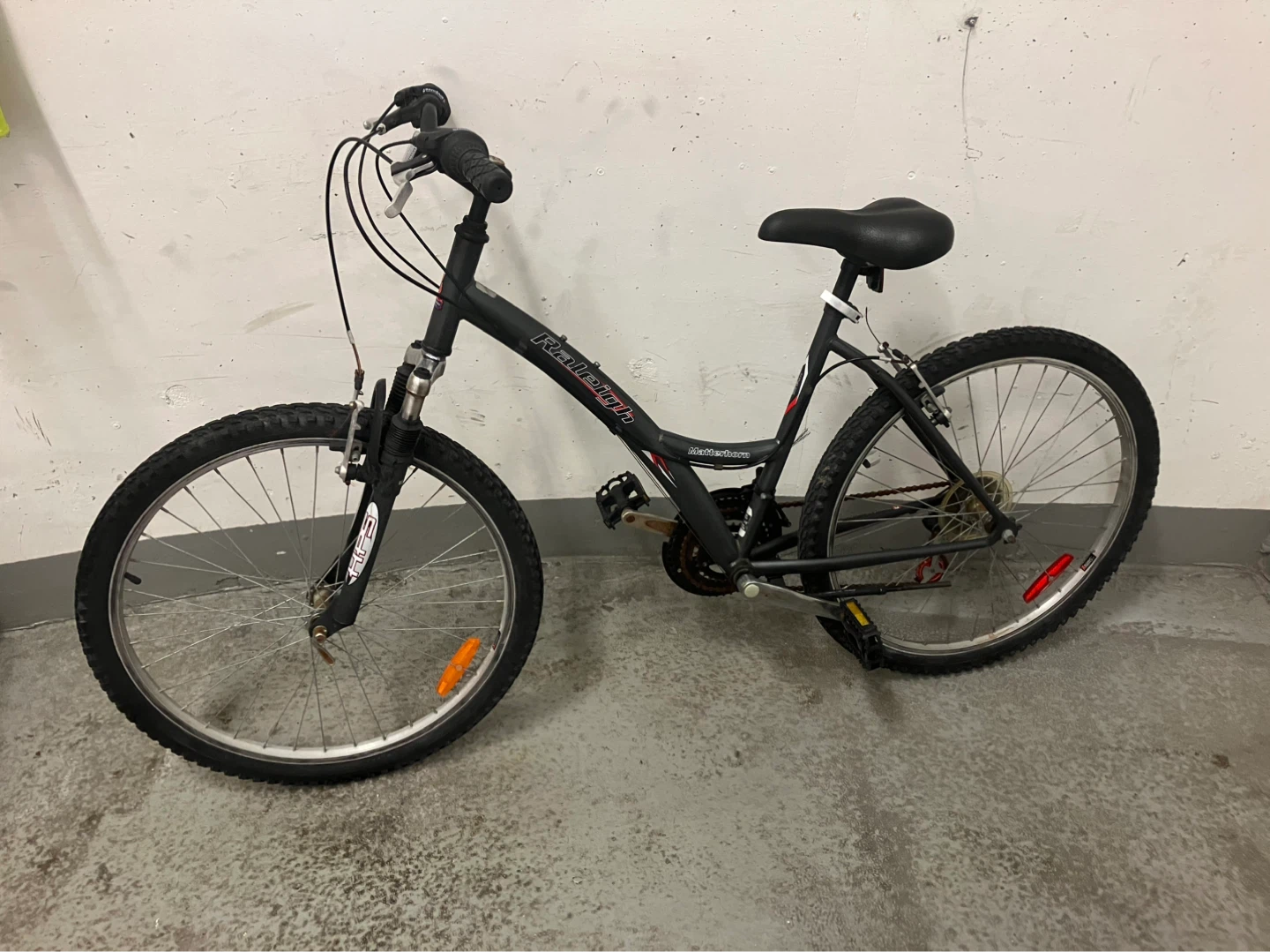 Raleigh Matterhorn front suspension mountain bike a 21-speed