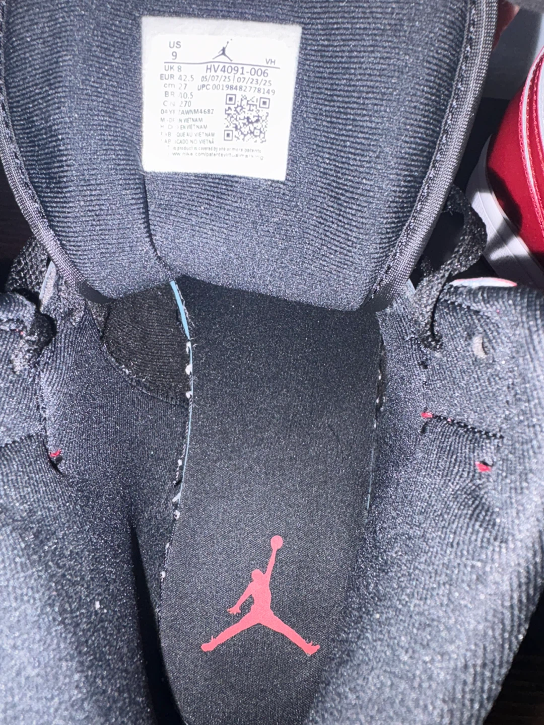 Air Jordan 1 Mid SE Size 9 | Worn Once | With Box - photo 4