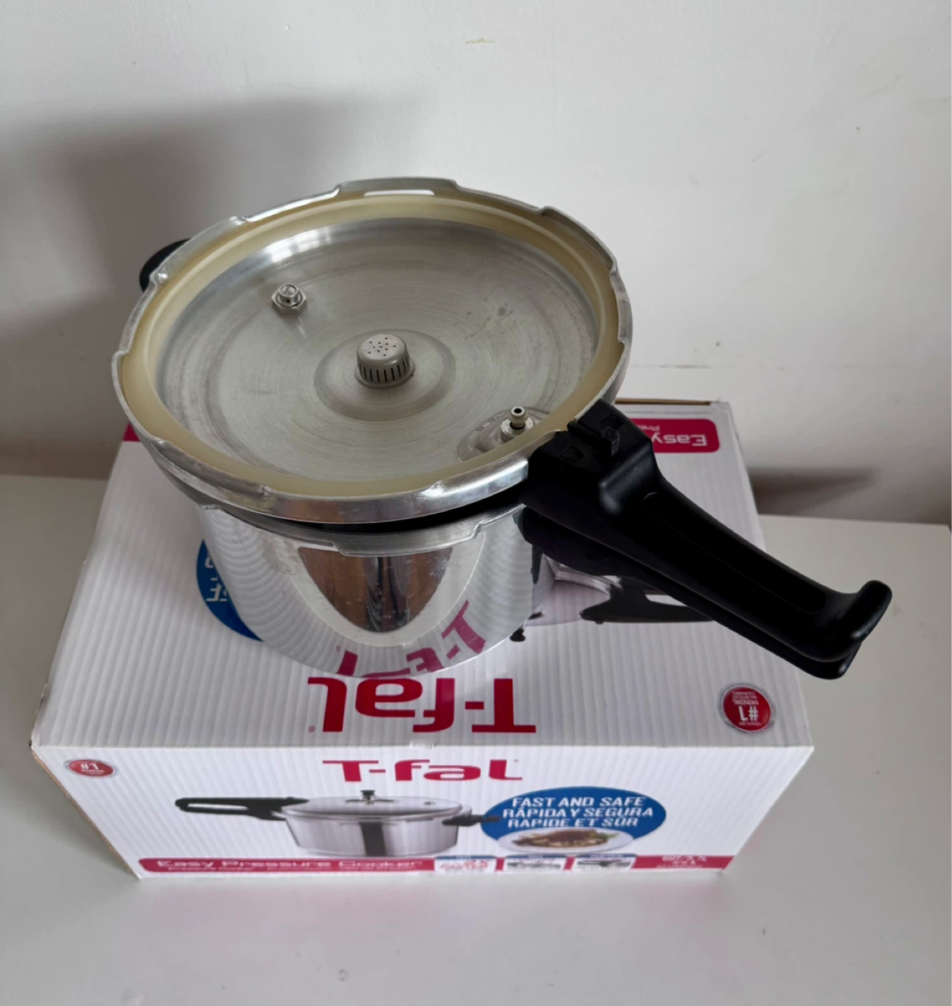 T-fal Easy Pressure Cooker 6.7L - photo 3