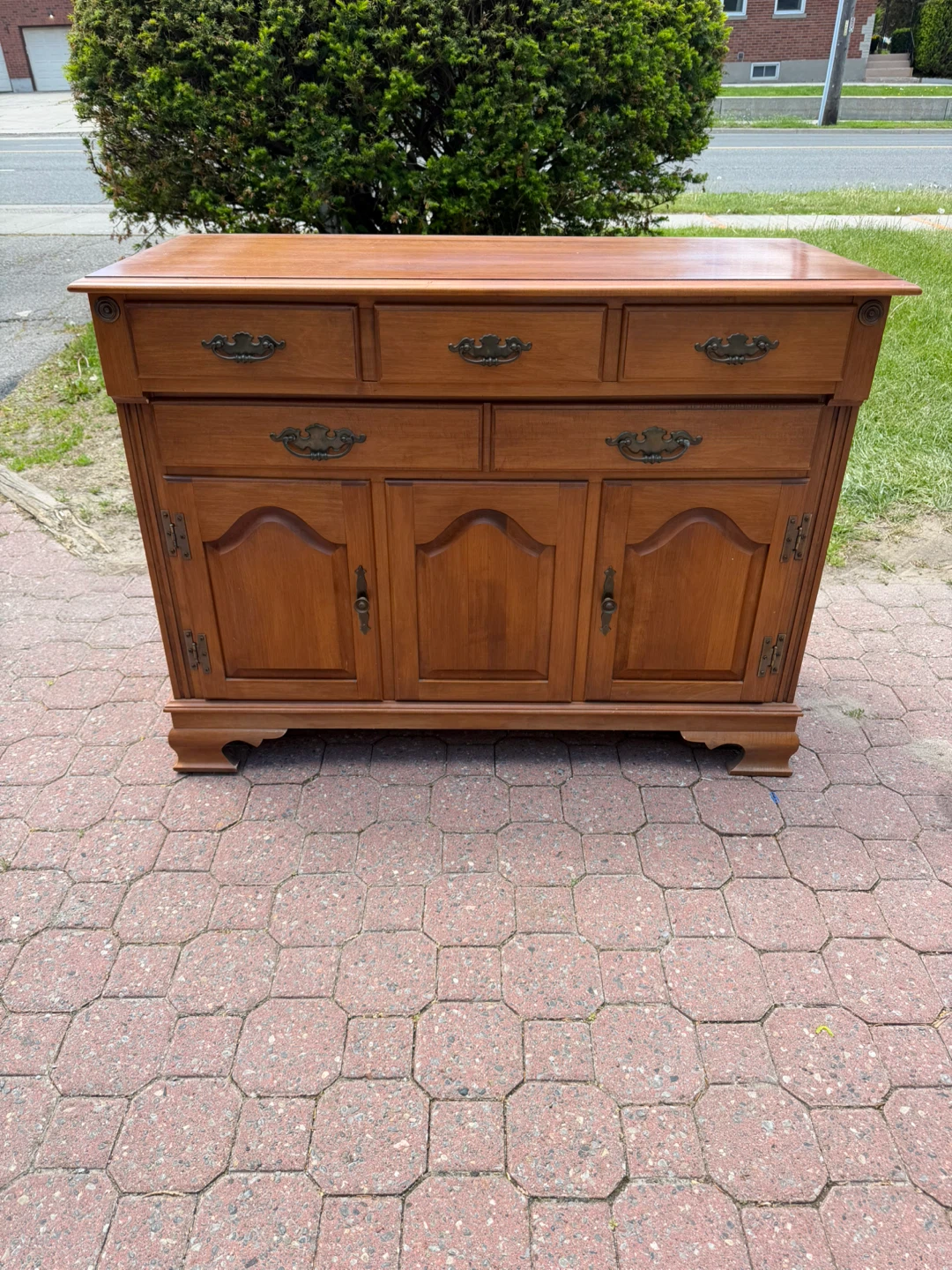 Roxton Sideboard/Buffet