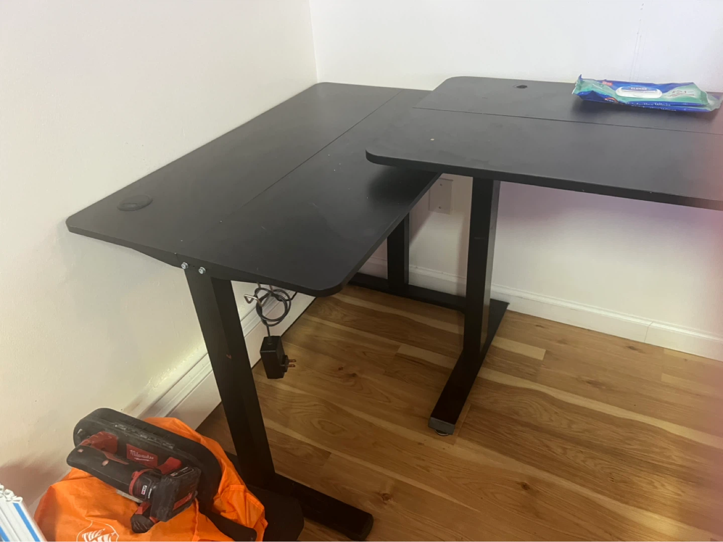 Adjustable Standing Desk - Black