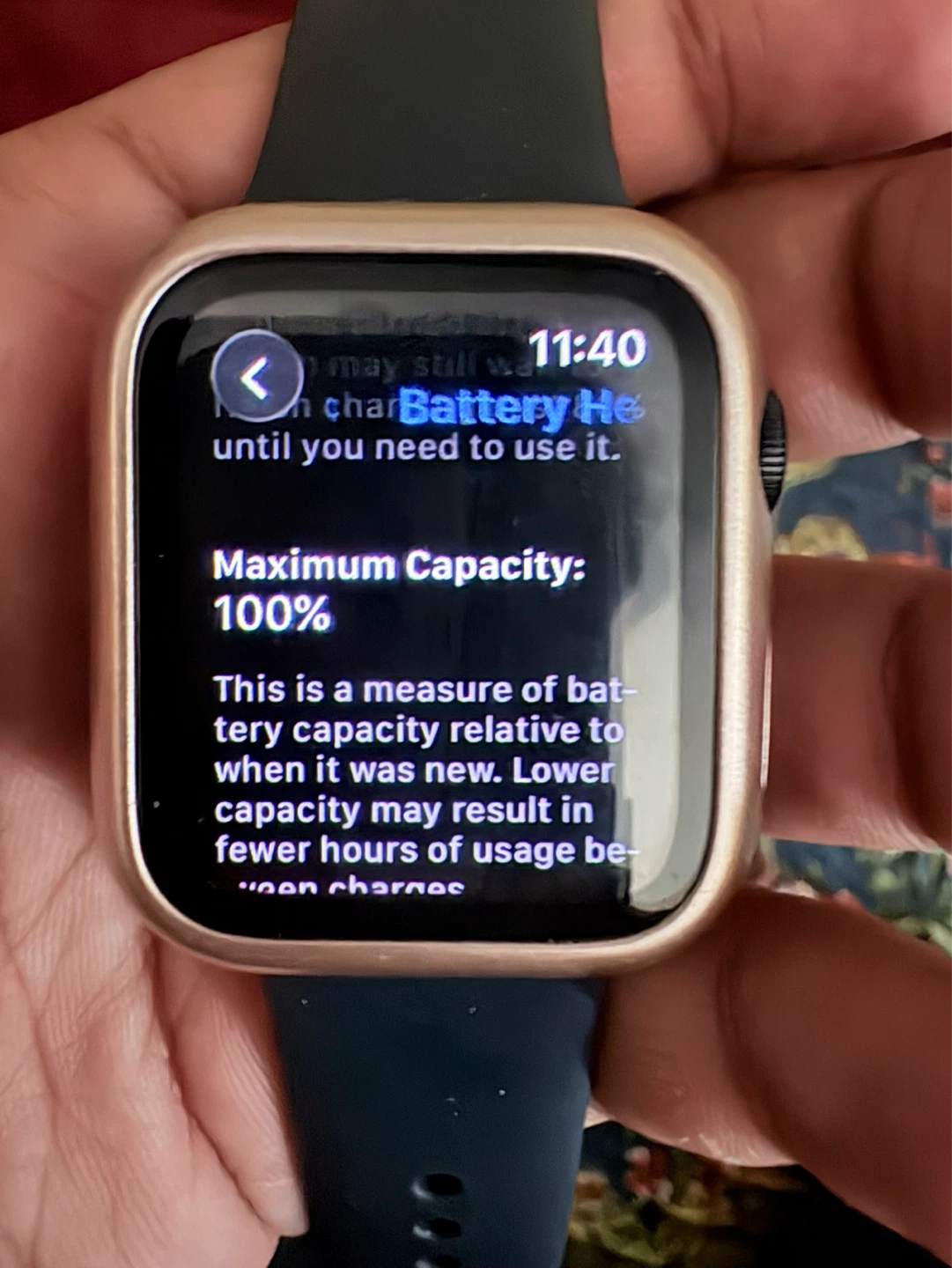 Apple Watch SE (2nd Gen) - GPS - 40mm - Gold Aluminum Case - photo 3