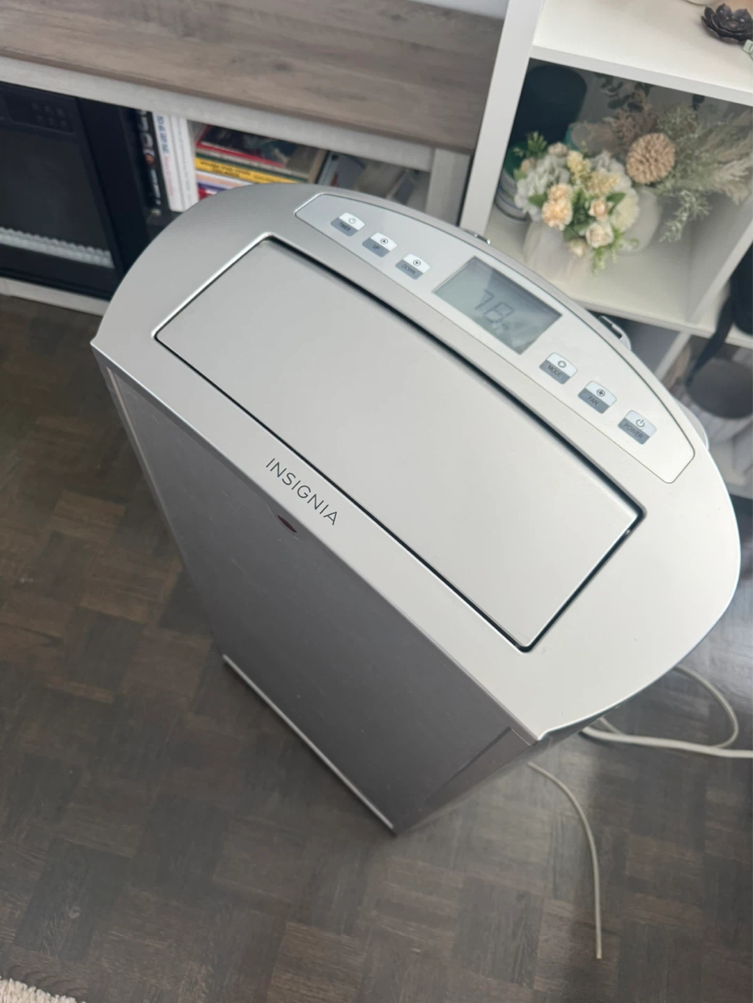 Insignia Portable Air Conditioner & Dehumidifier – 14,000 BTU - photo 2