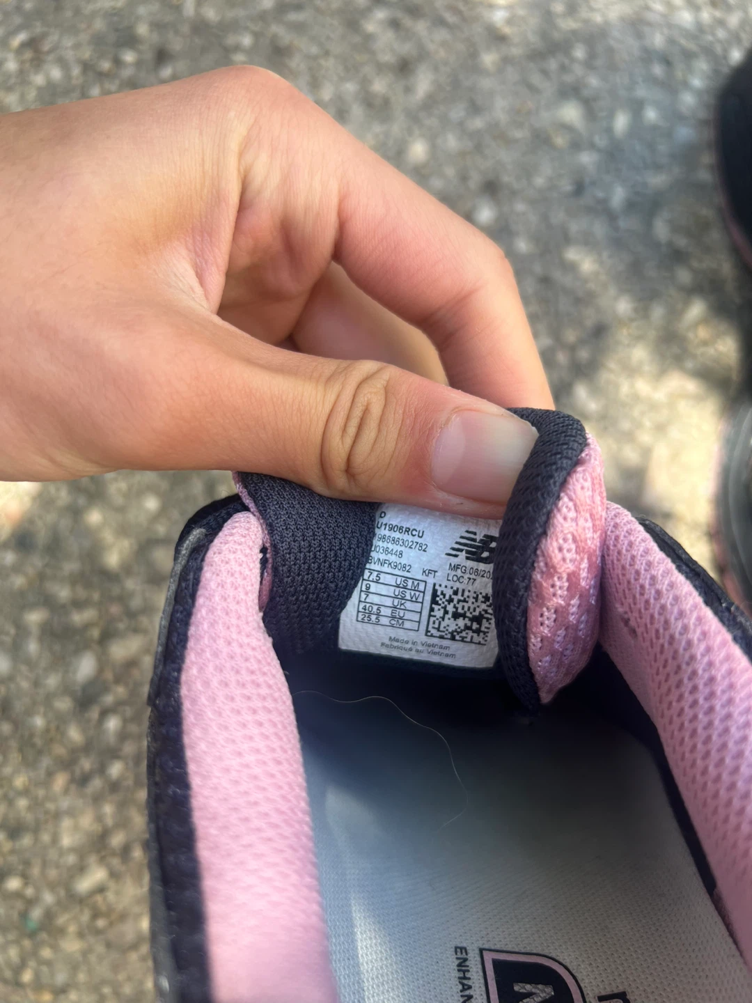 New Balance 1906R Black Pink Sneakers - photo 3
