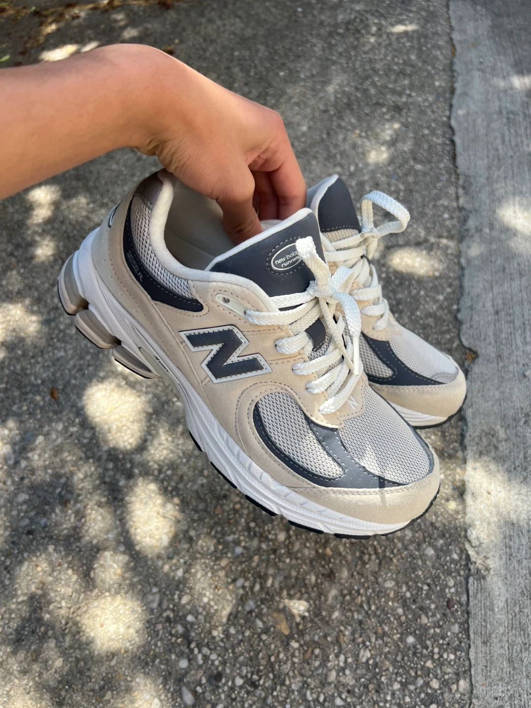 New Balance 2002R beige navy sneakers - photo 4