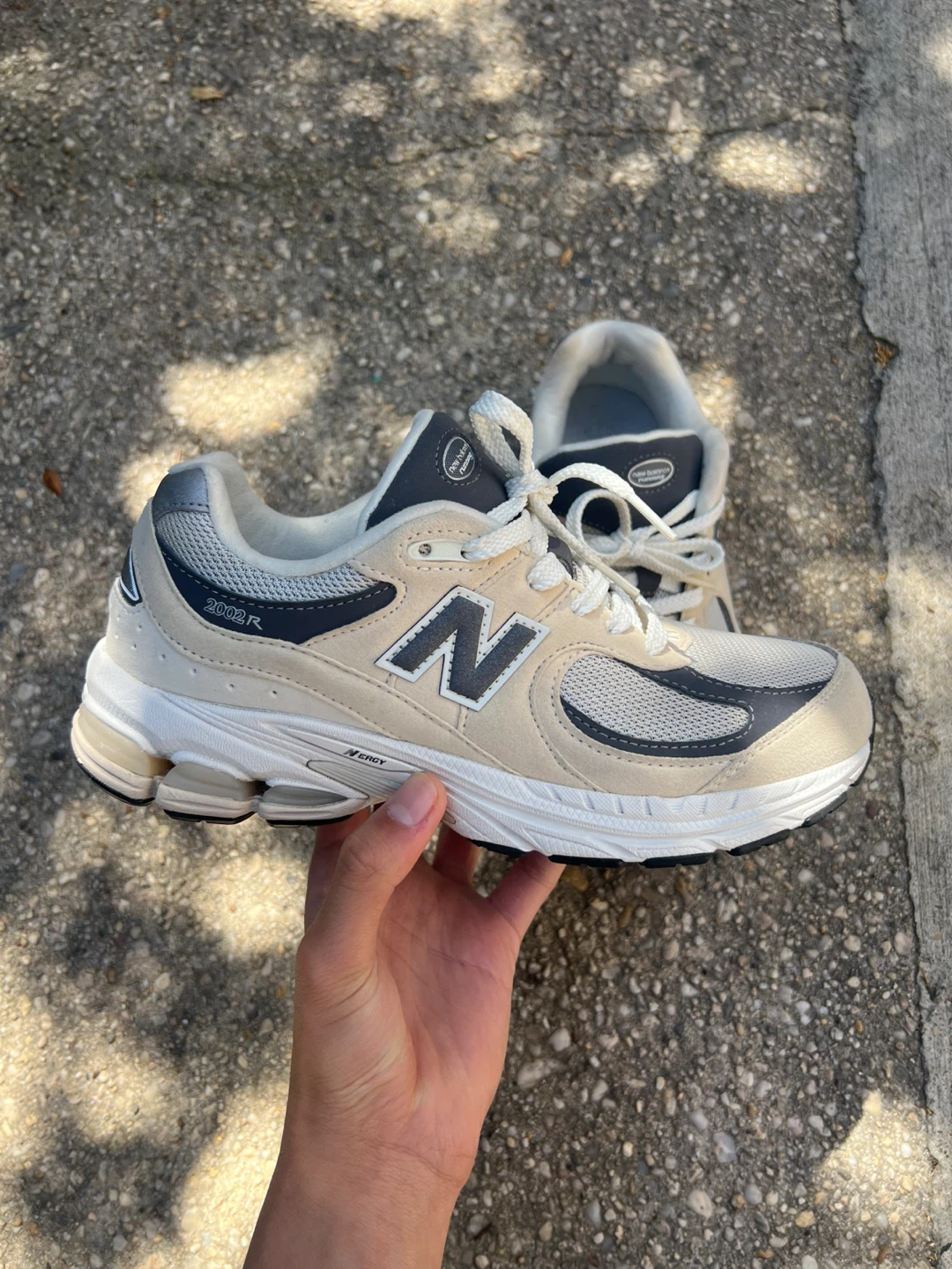 New Balance 2002R beige navy sneakers - photo 3