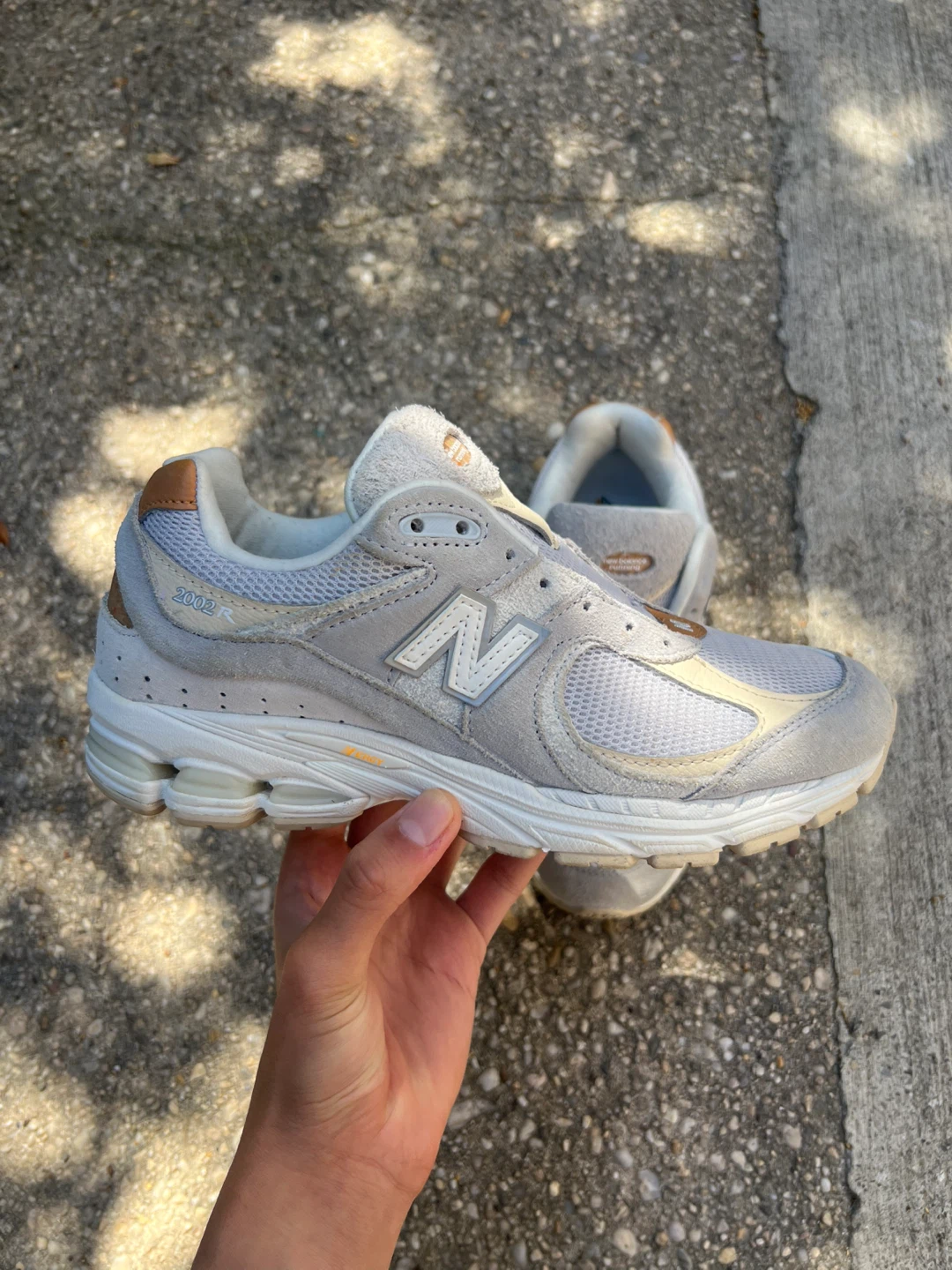 New Balance 2002R Grey Sneakers - photo 3
