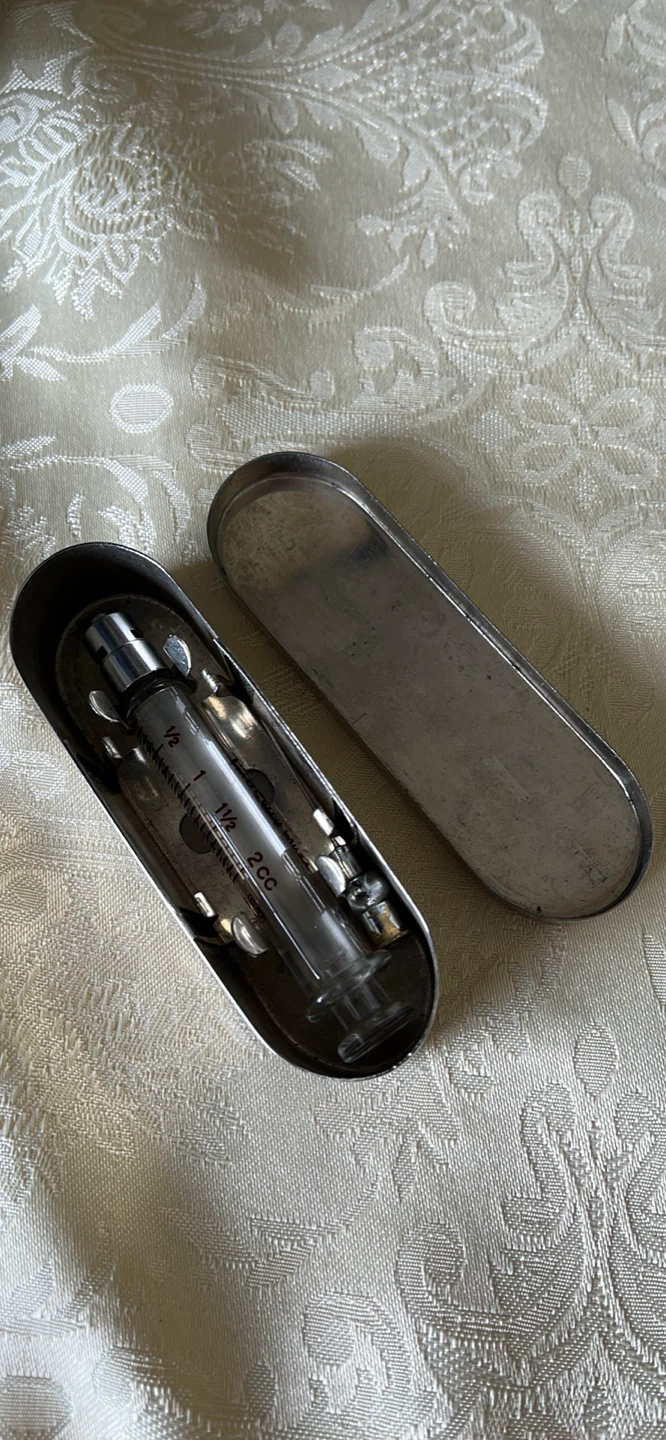Vintage MULTIFIT Syringe with Case - photo 3