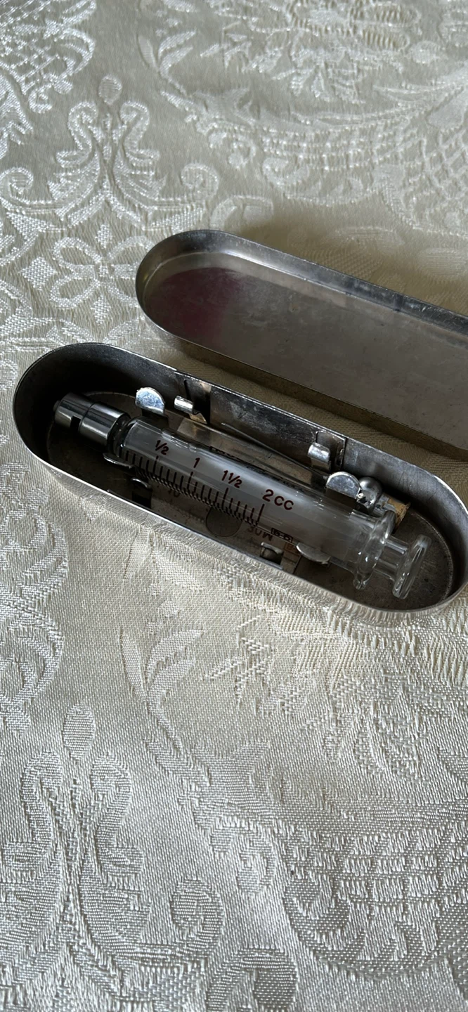 Vintage MULTIFIT Syringe with Case - photo 5