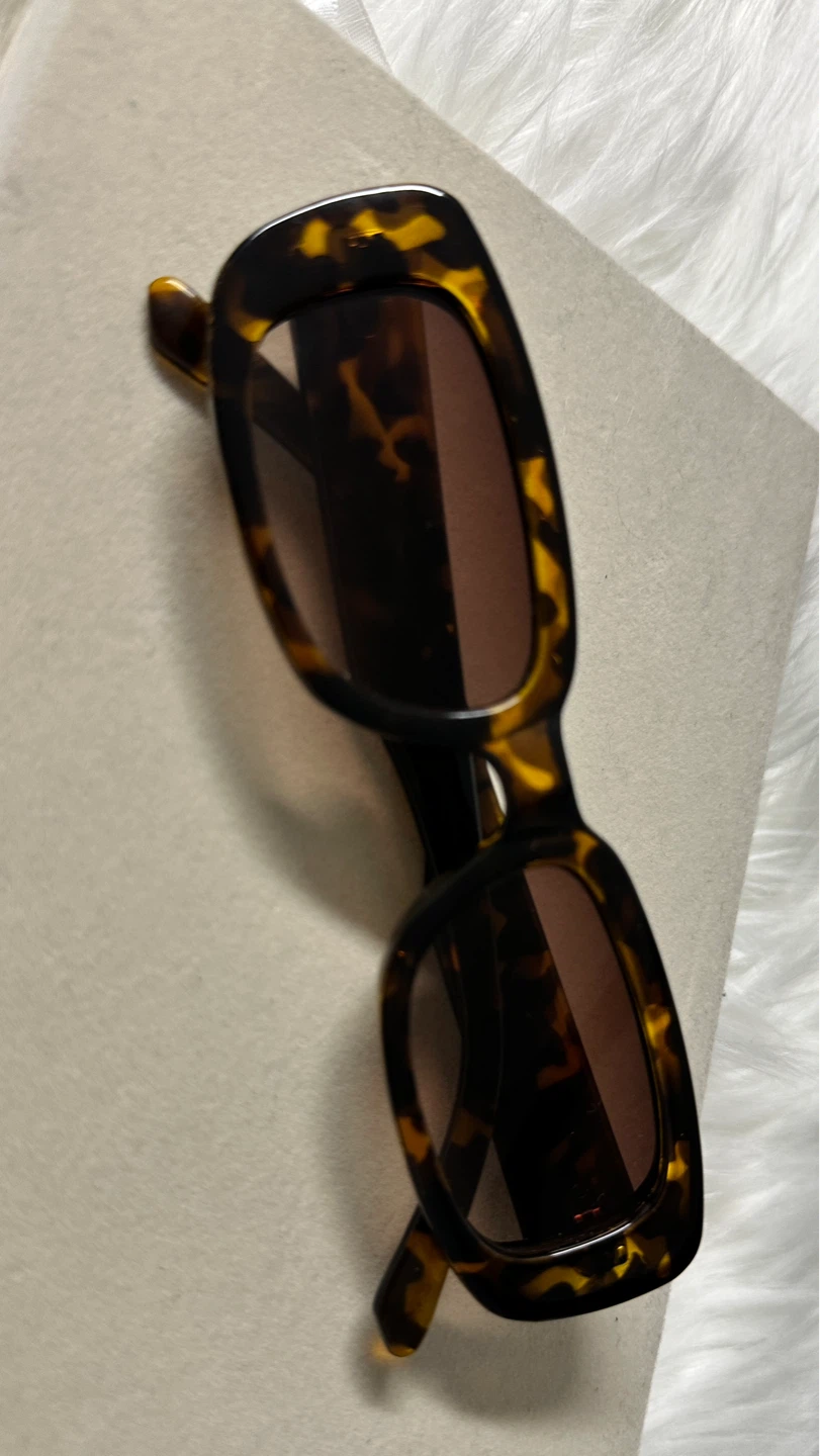 Tortoiseshell Sunglasses - photo 2