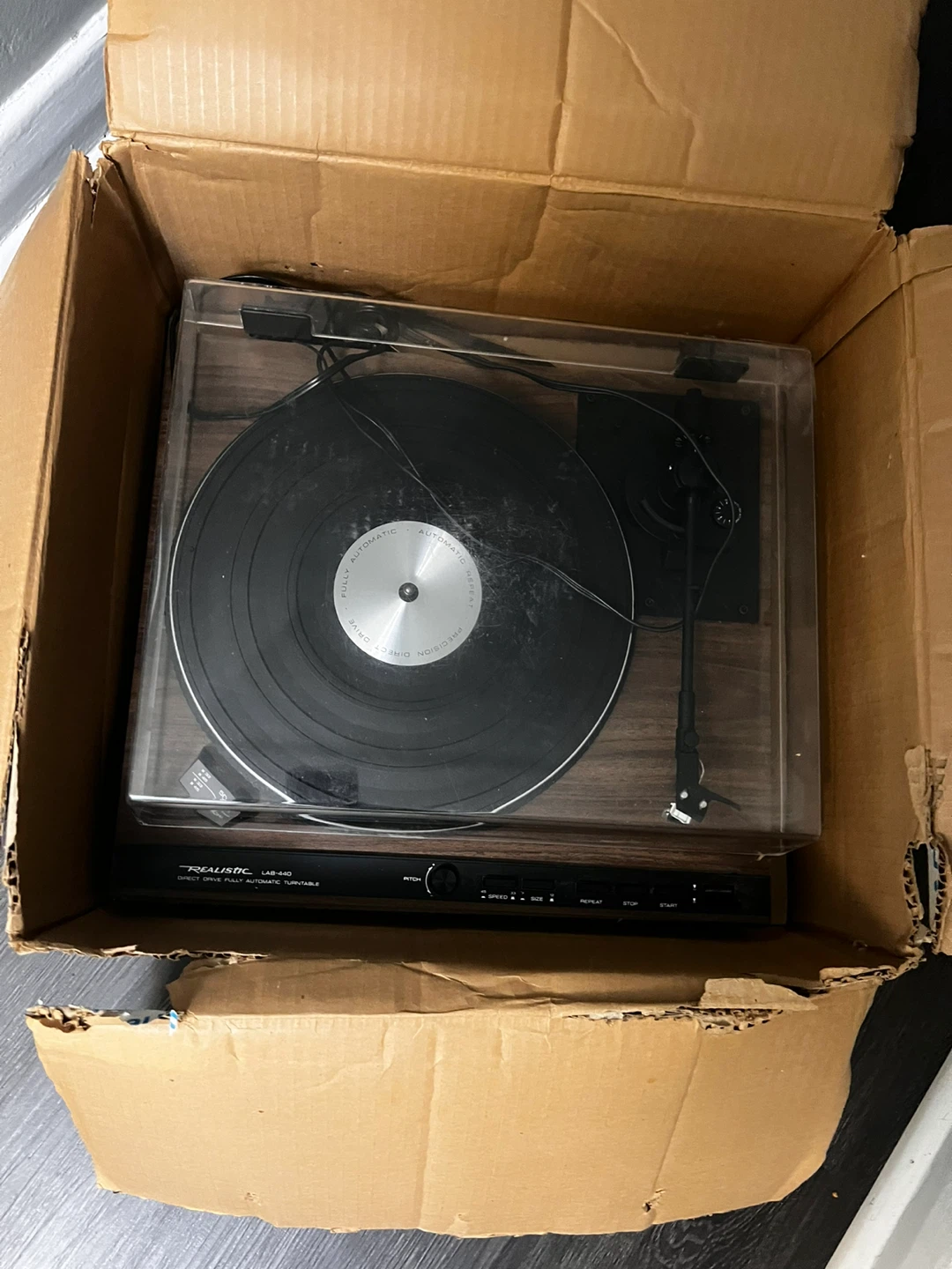 Realistic LAB-440 Direct Drive Turntable - photo 2