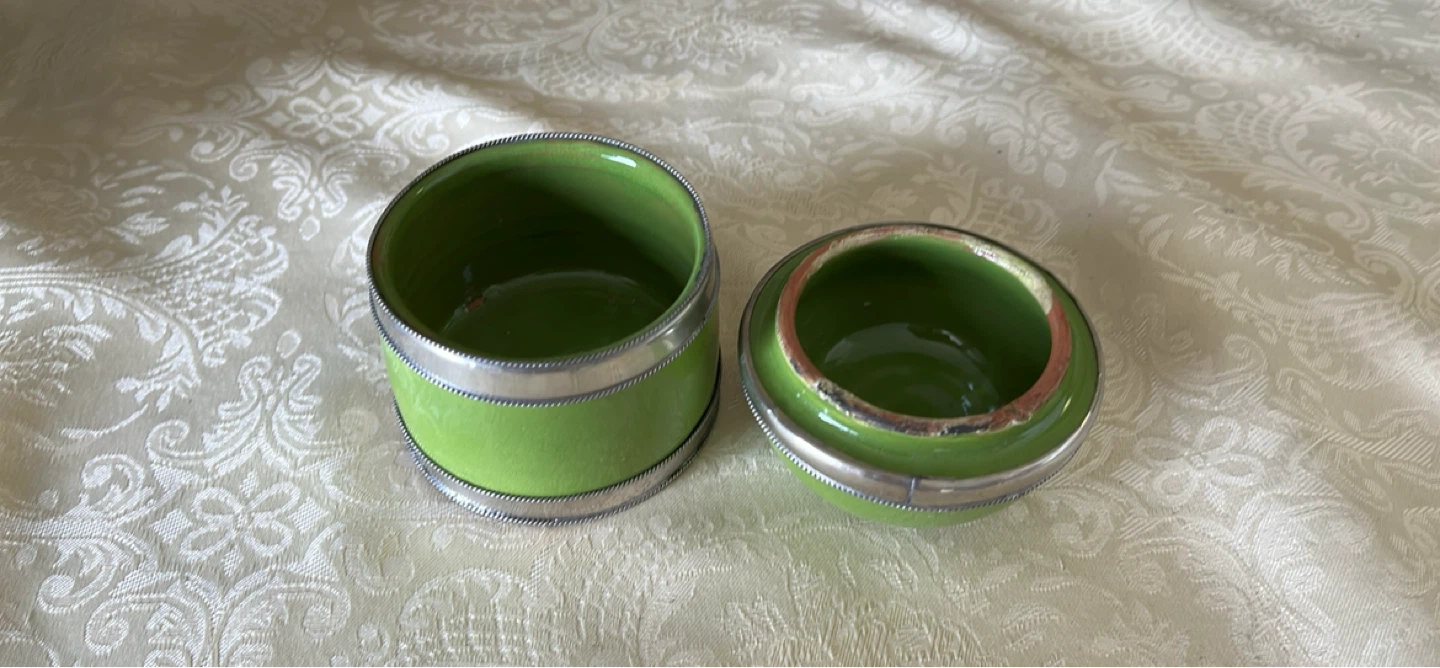 Ceramic Trinket Box with Silver Accents - photo 2