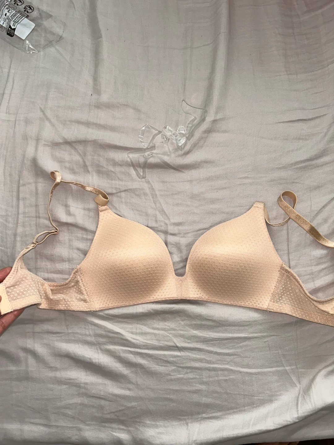 BNWOT La vie en rose push up nude Beige T-shirt Bra