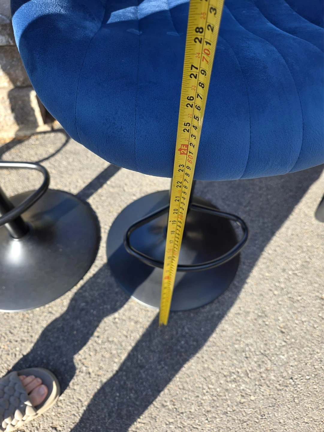 Set of 4 Blue Velvet Bar Stools - photo 3