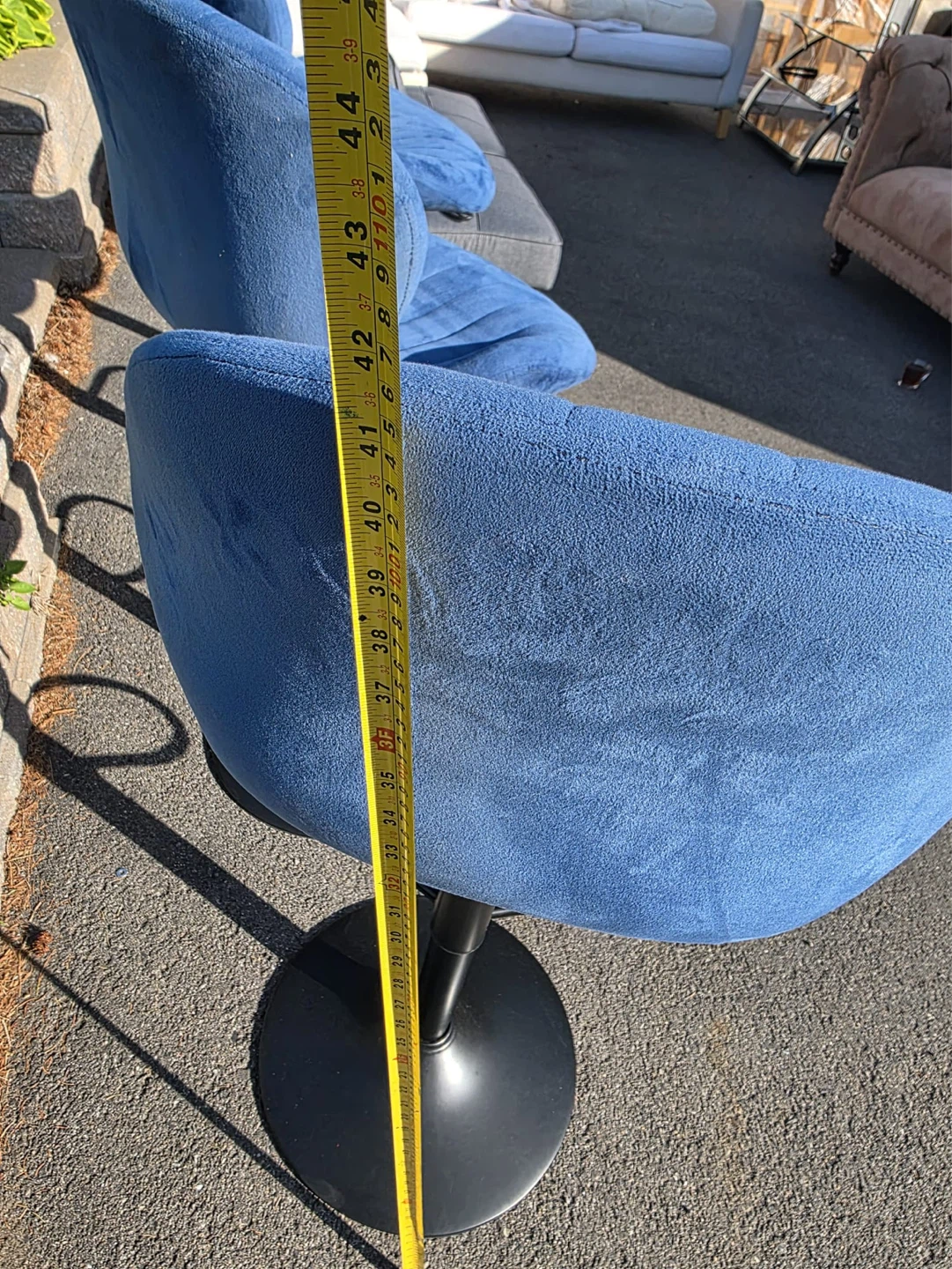 Set of 4 Blue Velvet Bar Stools - photo 4