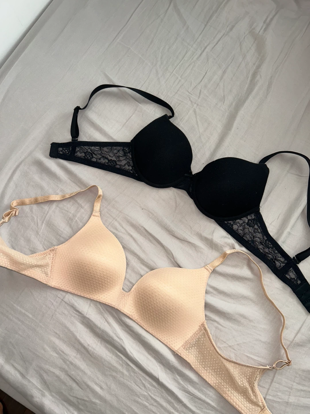 BNWOT La vie en rose push up bra set of 2