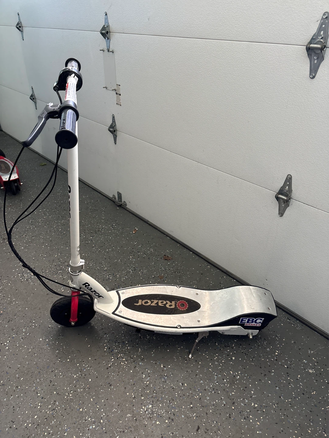 Razor Electric Scooter - photo 2