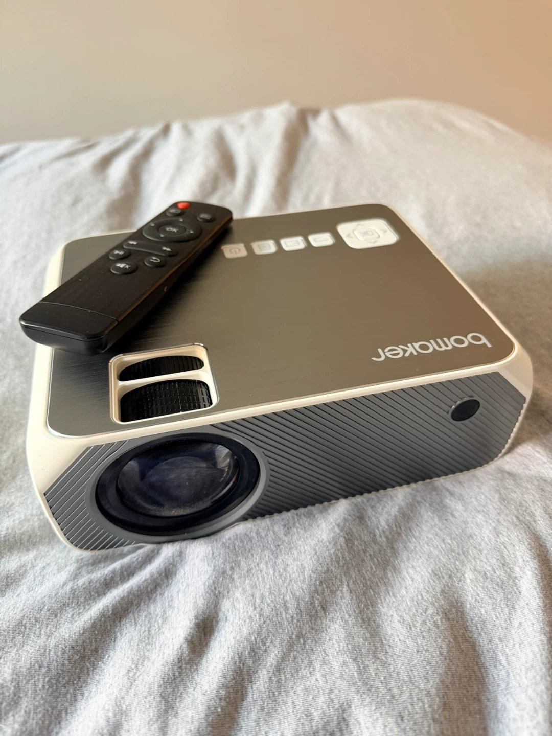 Mini Projector (Bomaker GC555)