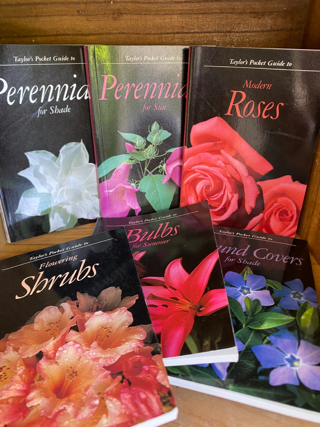 Taylor's Pocket Guides to Gardening (Set of 7) - photo 3