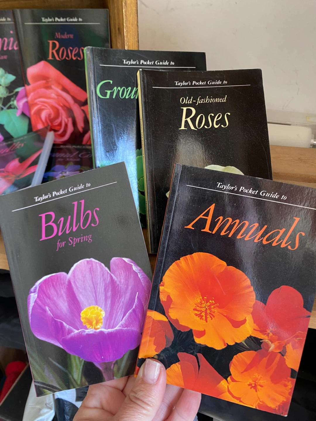 Taylor's Pocket Guides to Gardening (Set of 7) - photo 2