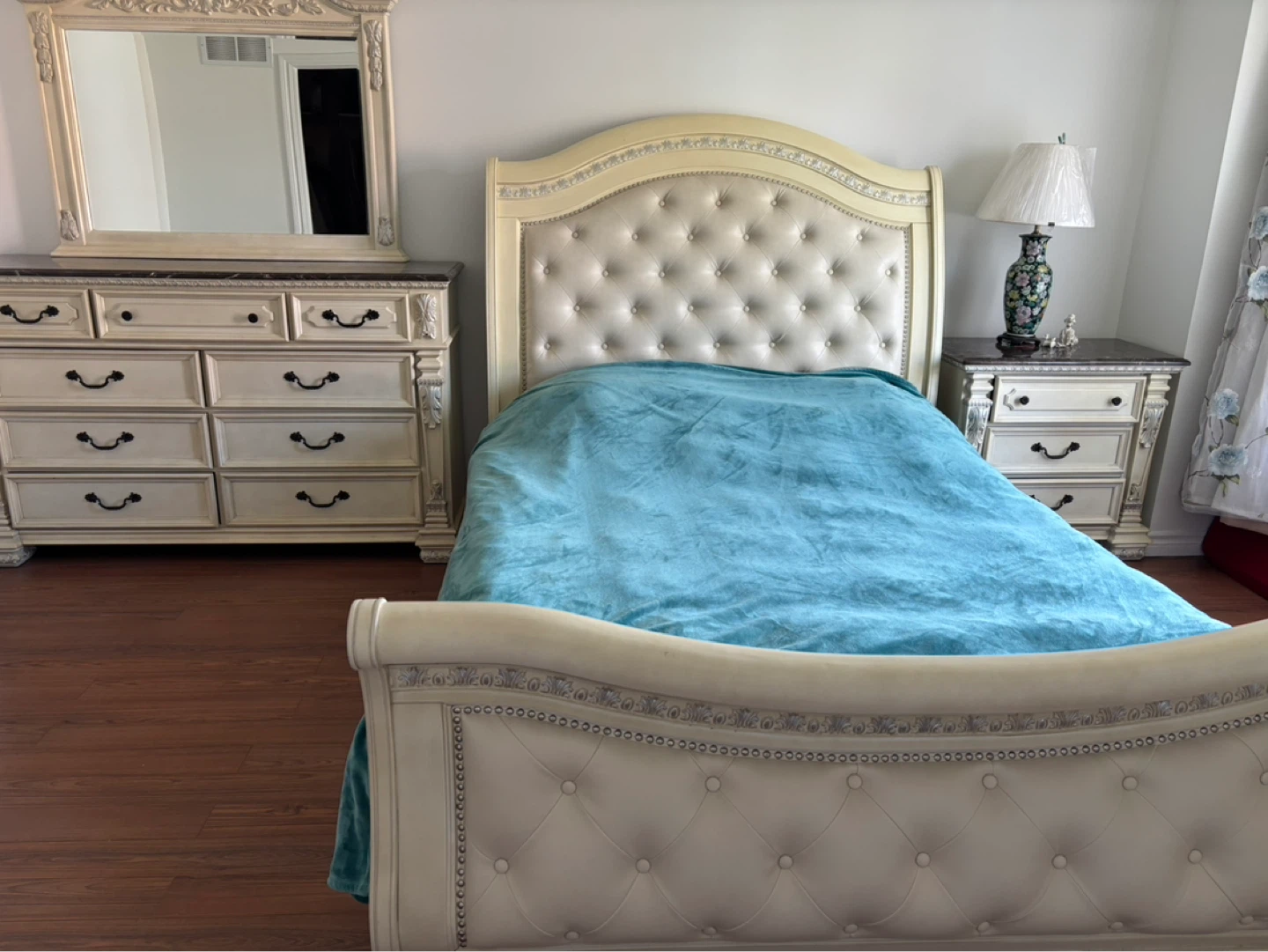 Cream Upholstered Headboard Bed Frame - photo 2