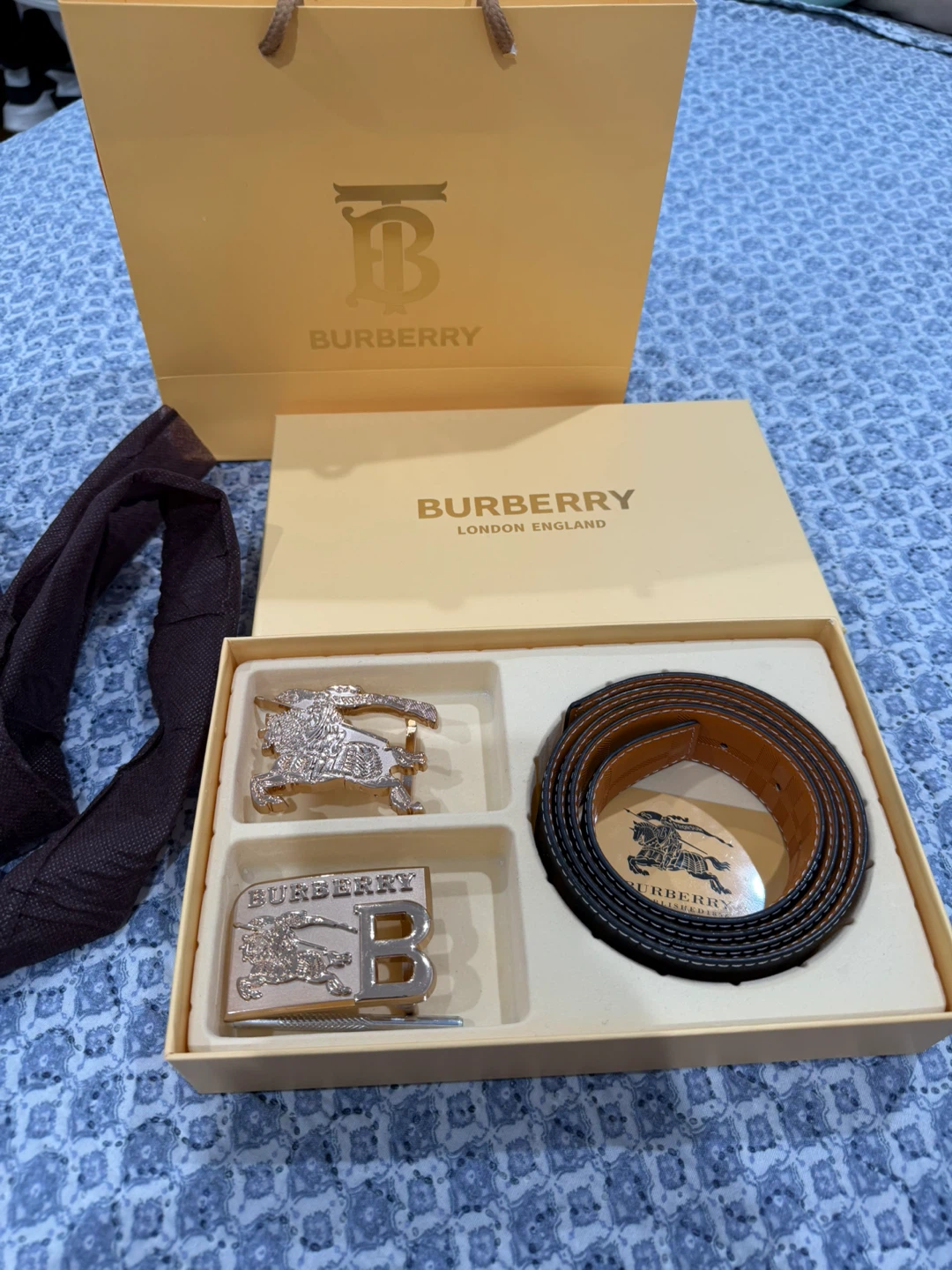 Burberry Belt with Interchangeable Buckles - photo 3