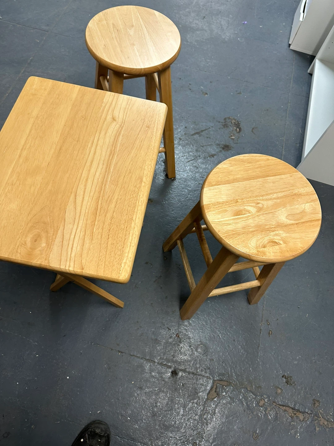 Wooden TV Tray Table and Stools Set - photo 4