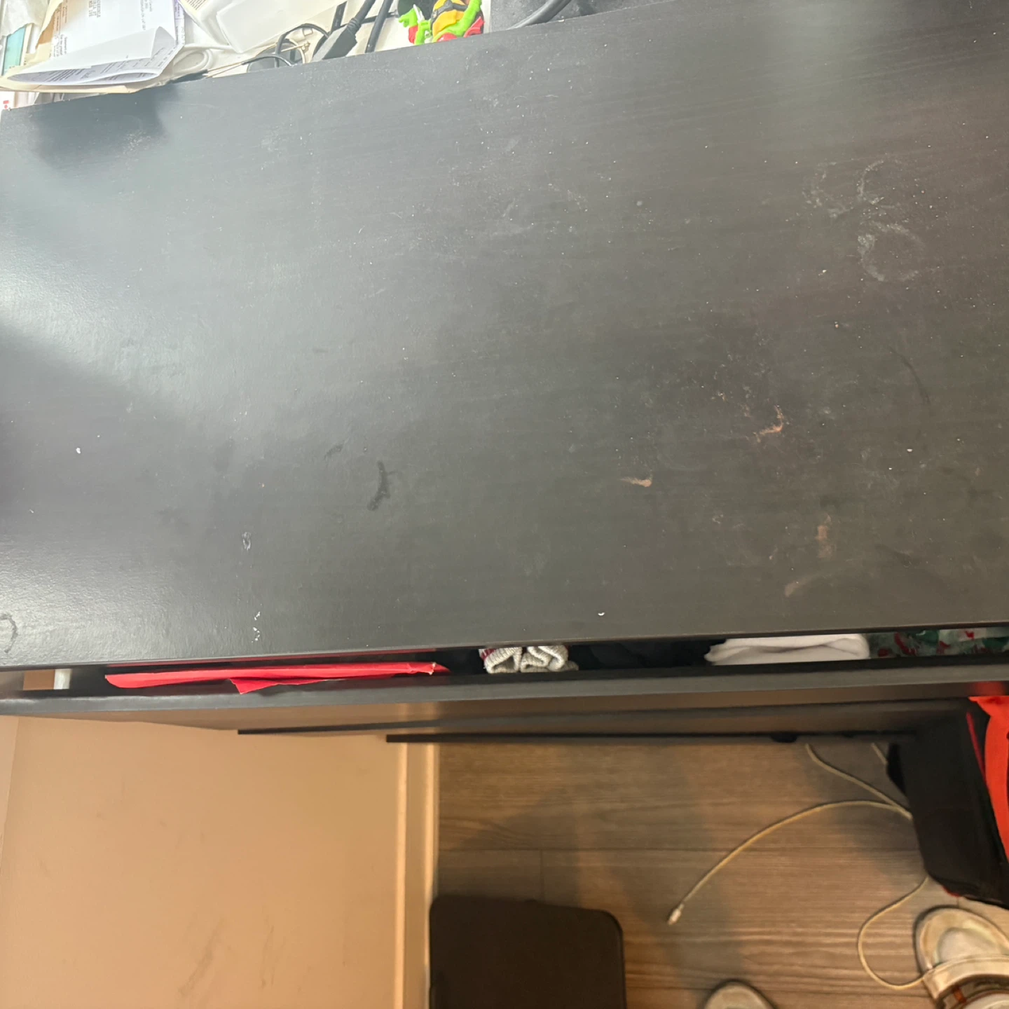 Black Desk