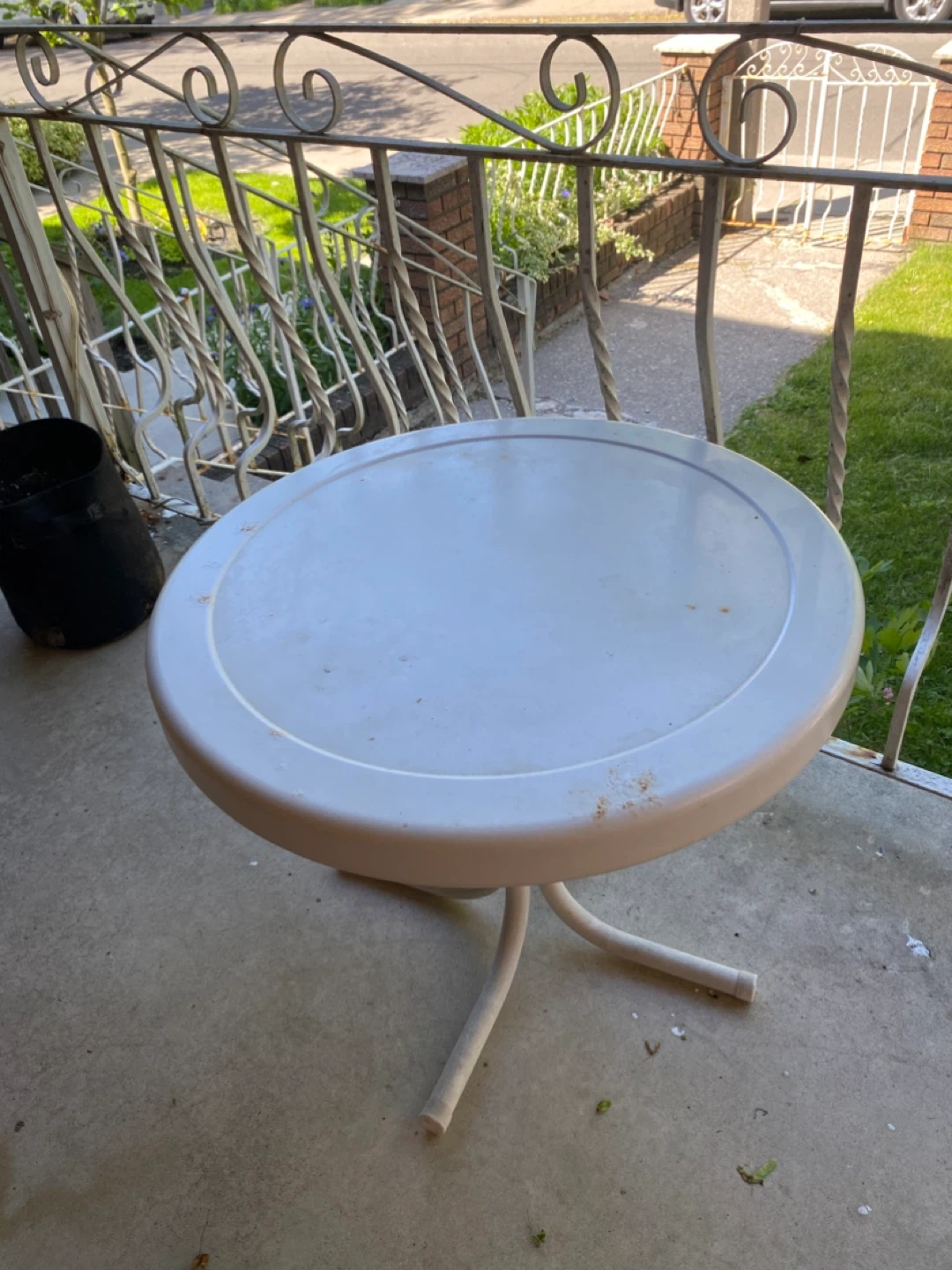 Outdoor table