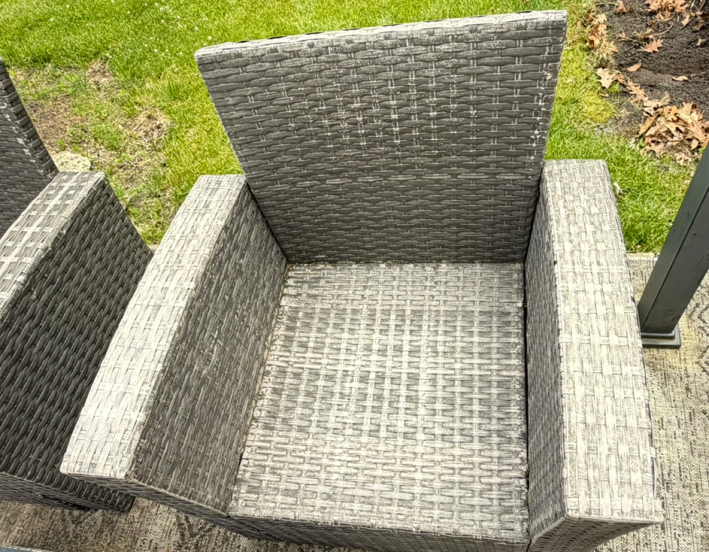 Wicker Patio Set - 2 Chairs & Coffee Table - photo 2