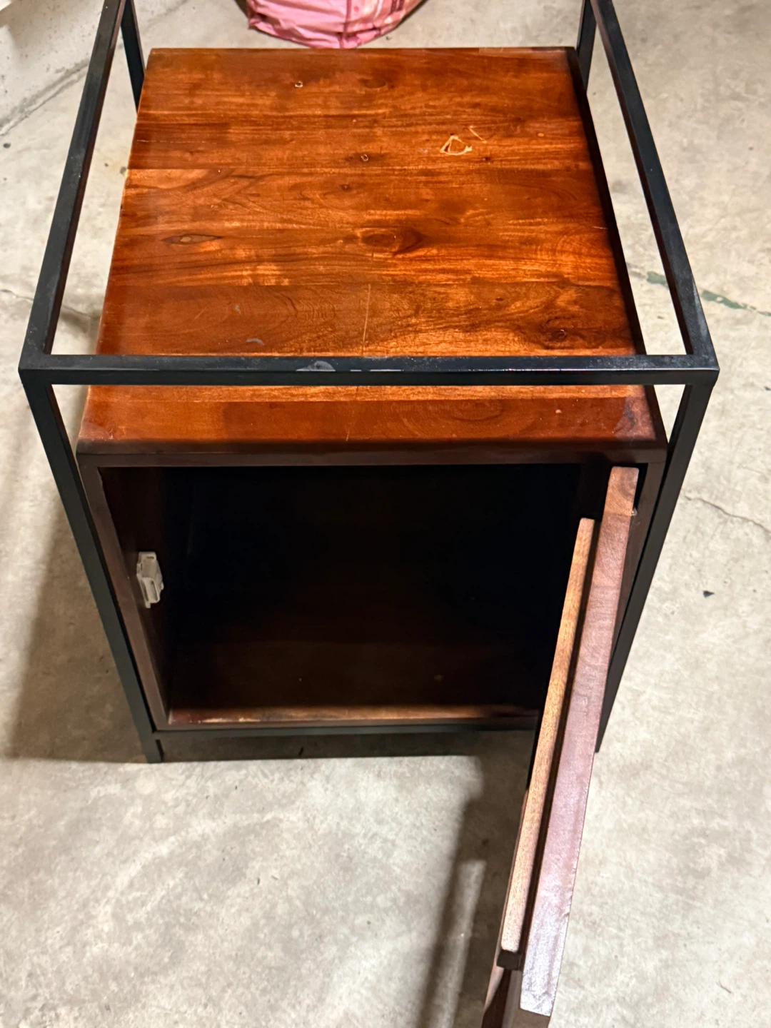 Wooden Cat Bed/ Litter Box Enclosure - photo 3
