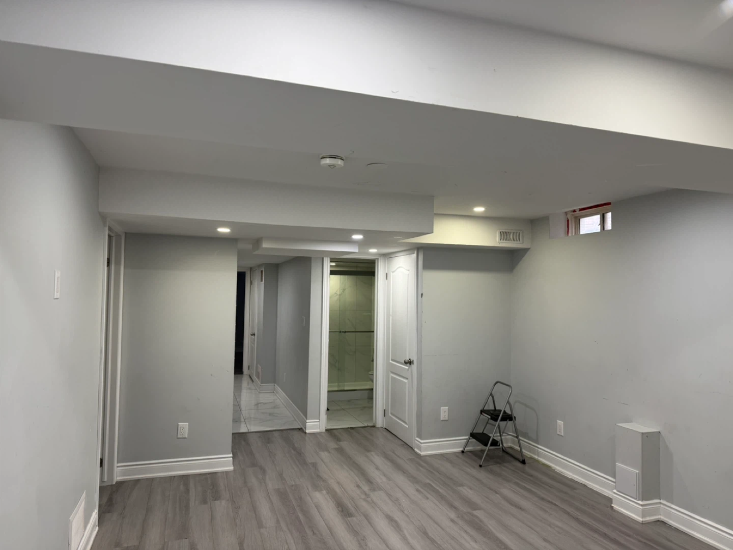 2 bedrooms basement - photo 4