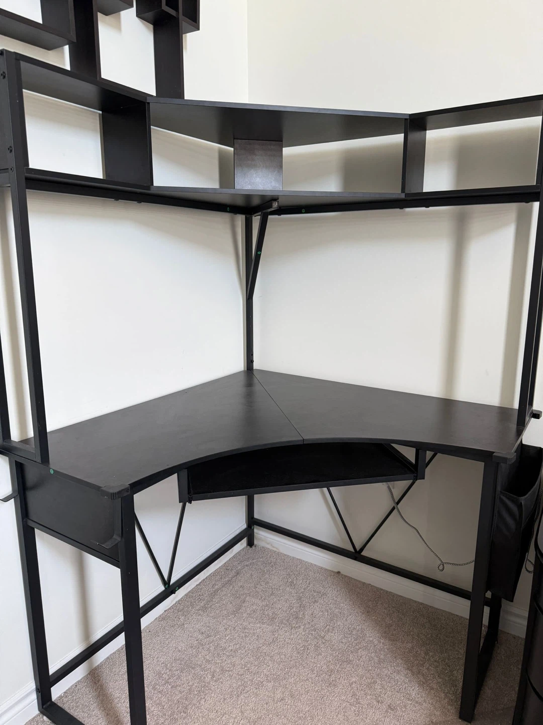 Black Corner Computer Desk rarely used 6 months old $90 - photo 2