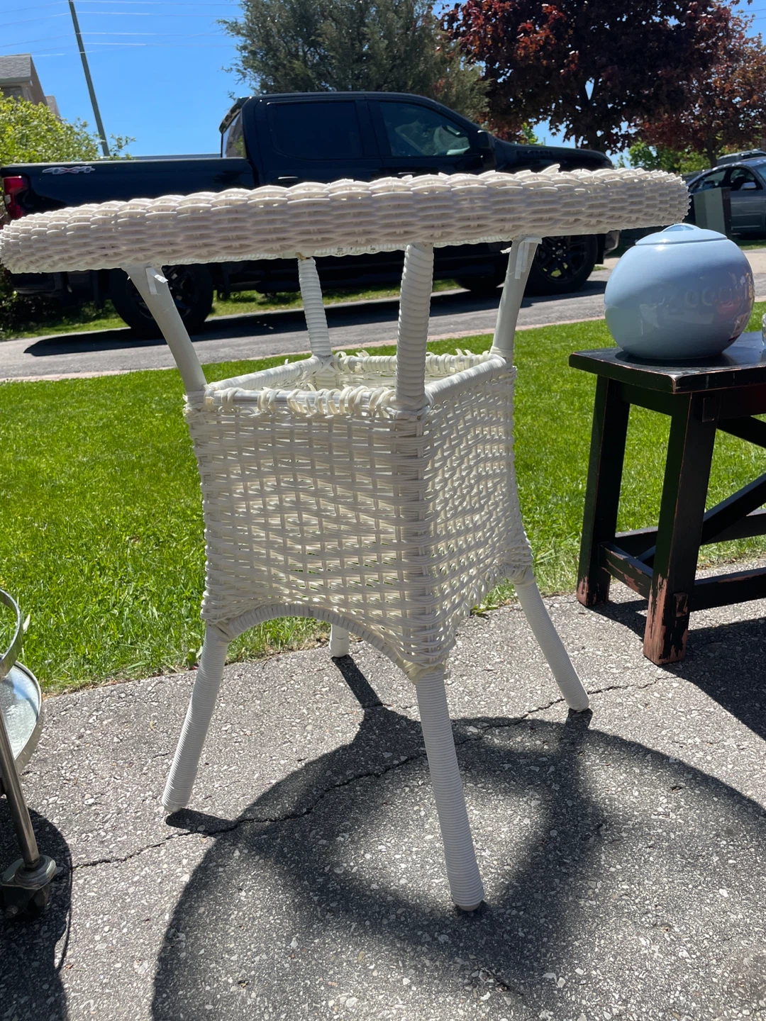White Wicker Accent Table with Glass Top - photo 2